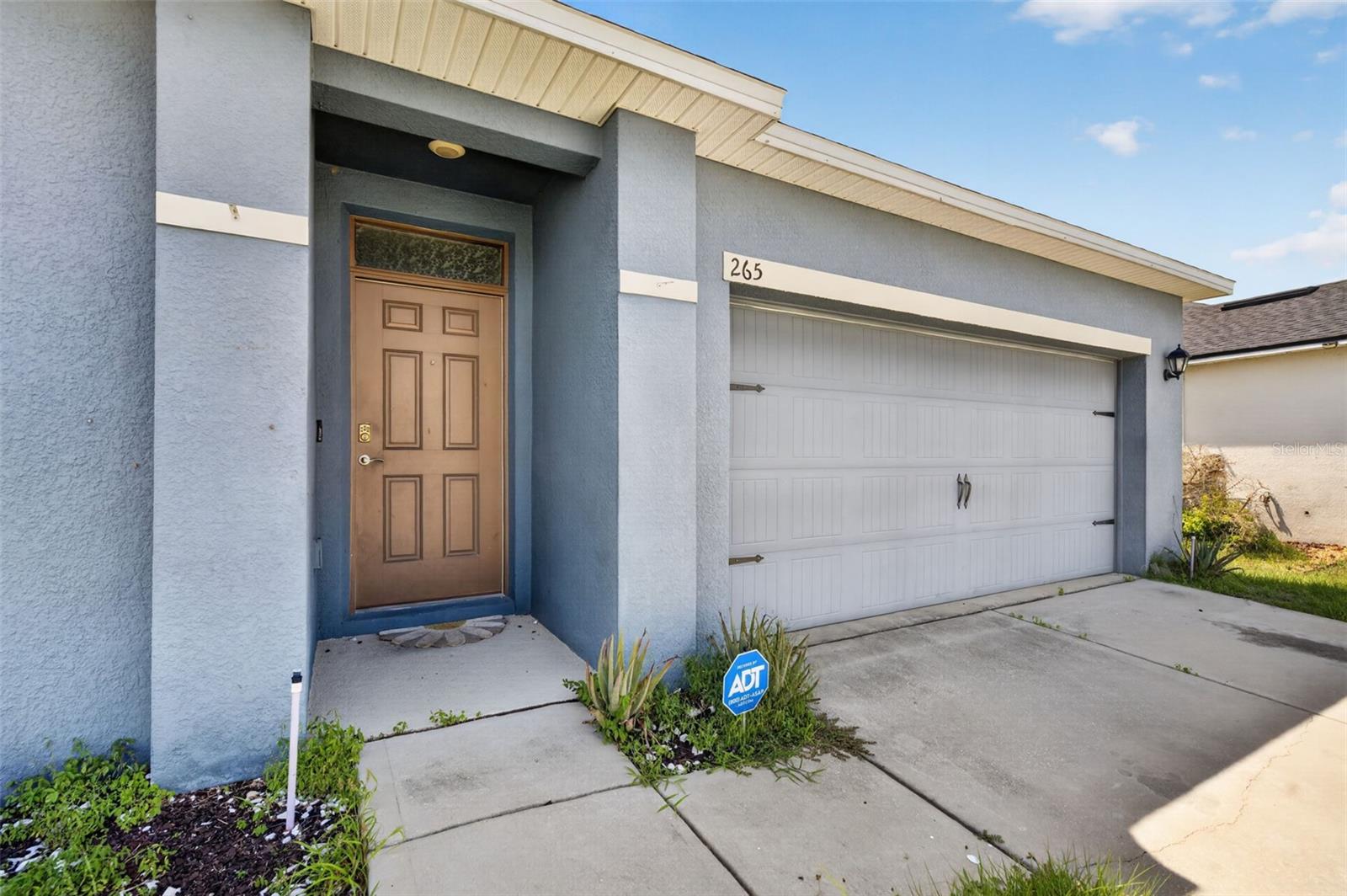 265 Meadowbrook Blvd Property Photo 4