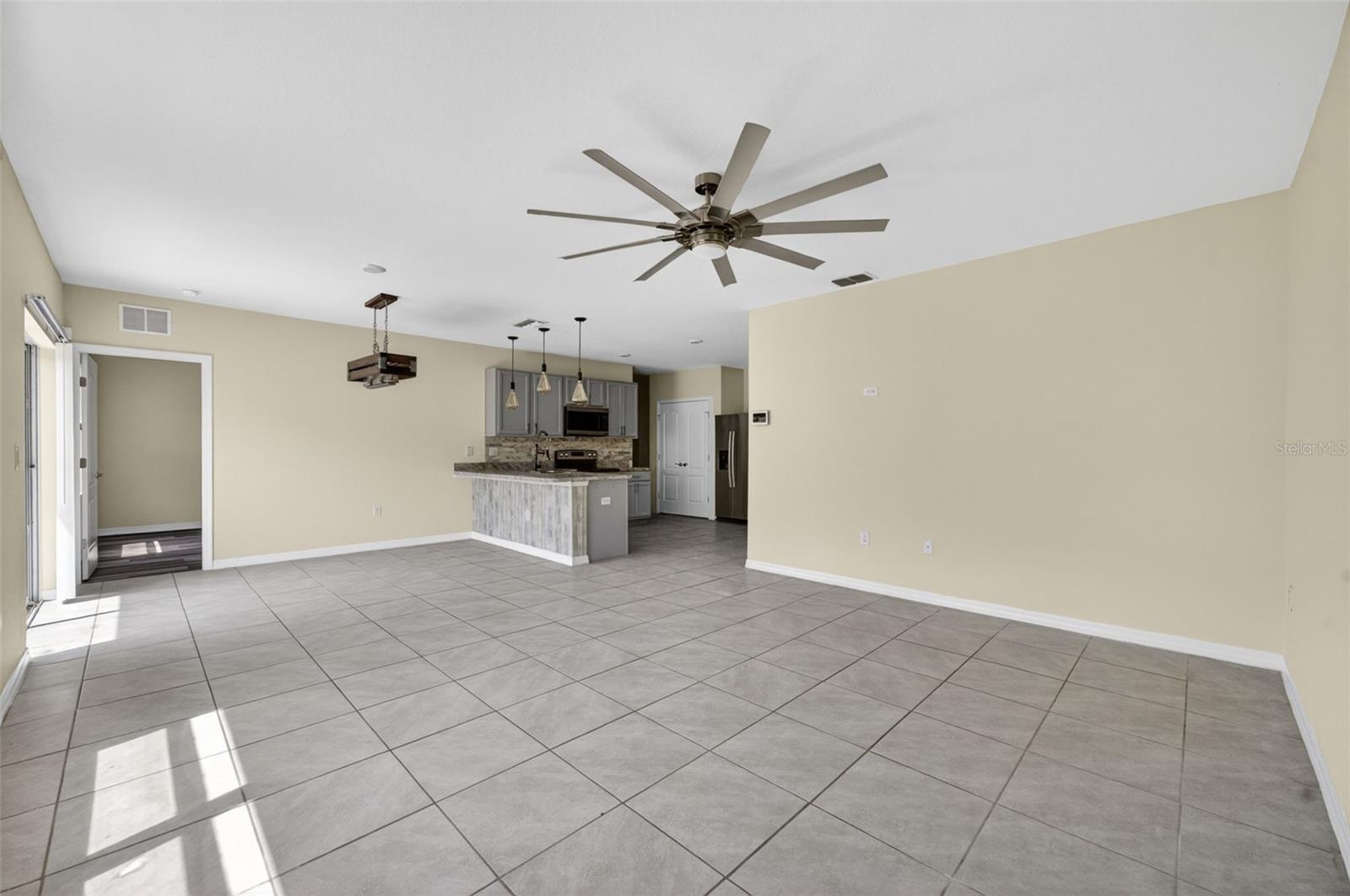 265 Meadowbrook Blvd Property Photo 14