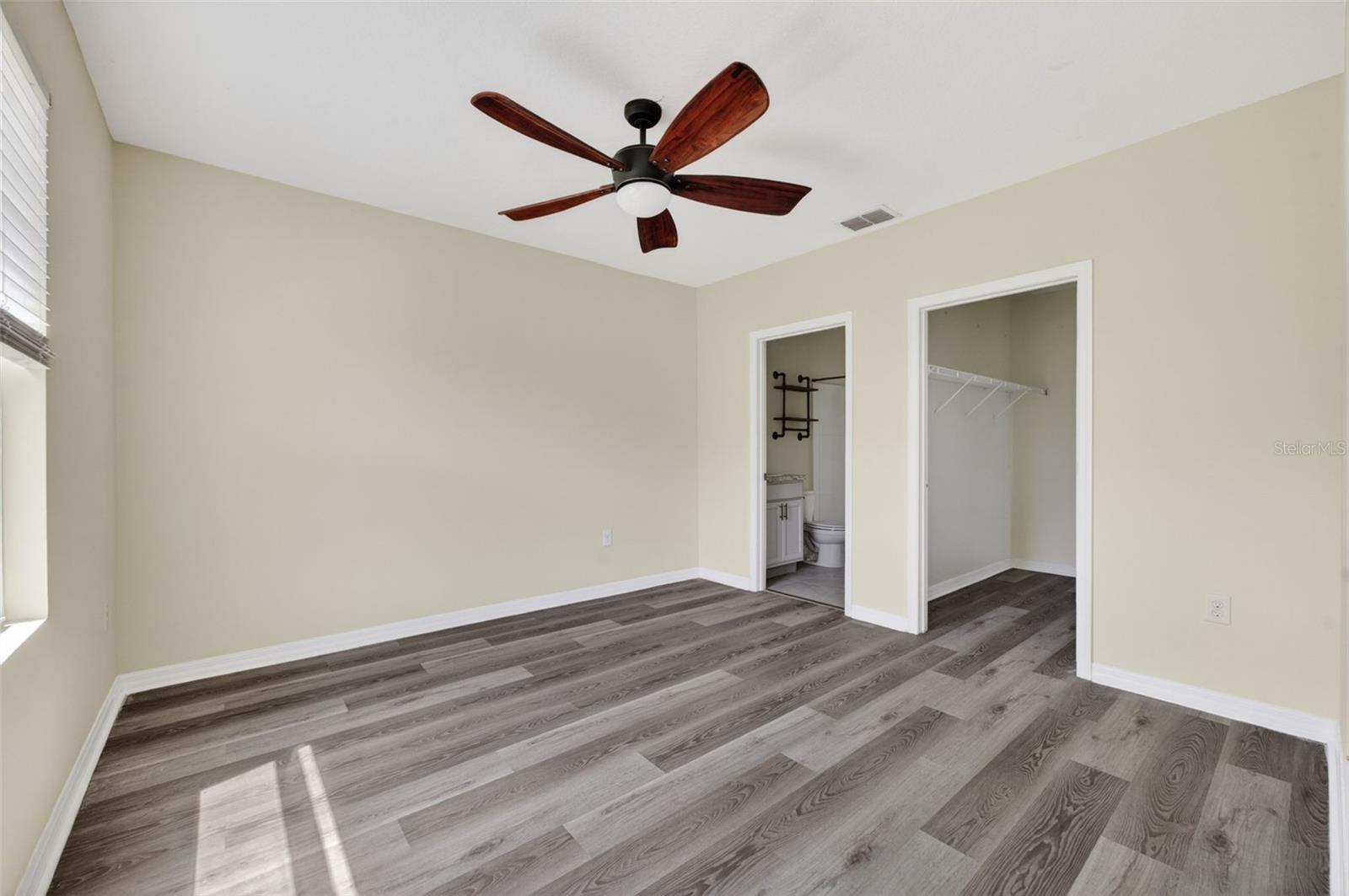 265 Meadowbrook Blvd Property Photo 18