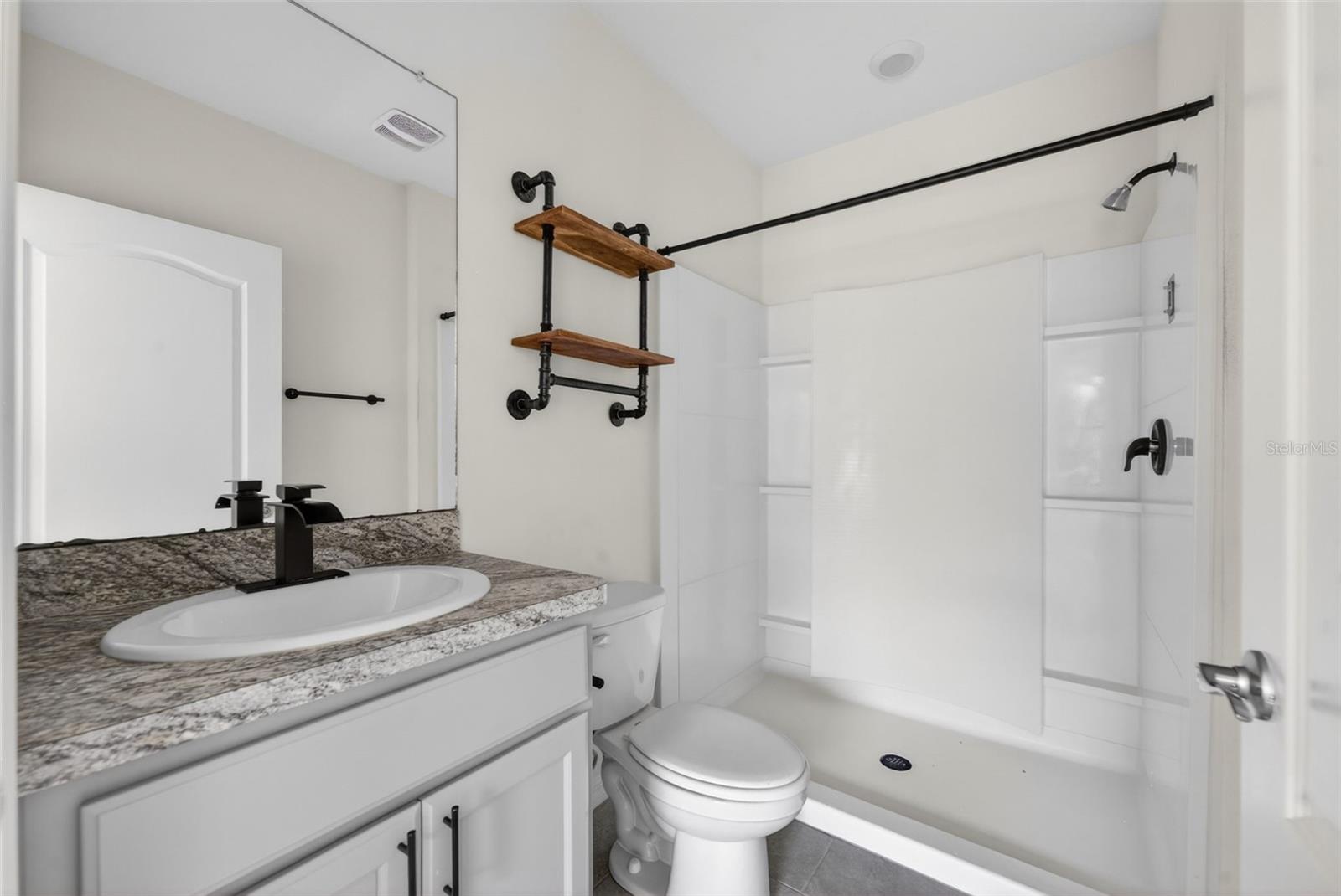 265 Meadowbrook Blvd Property Photo 19