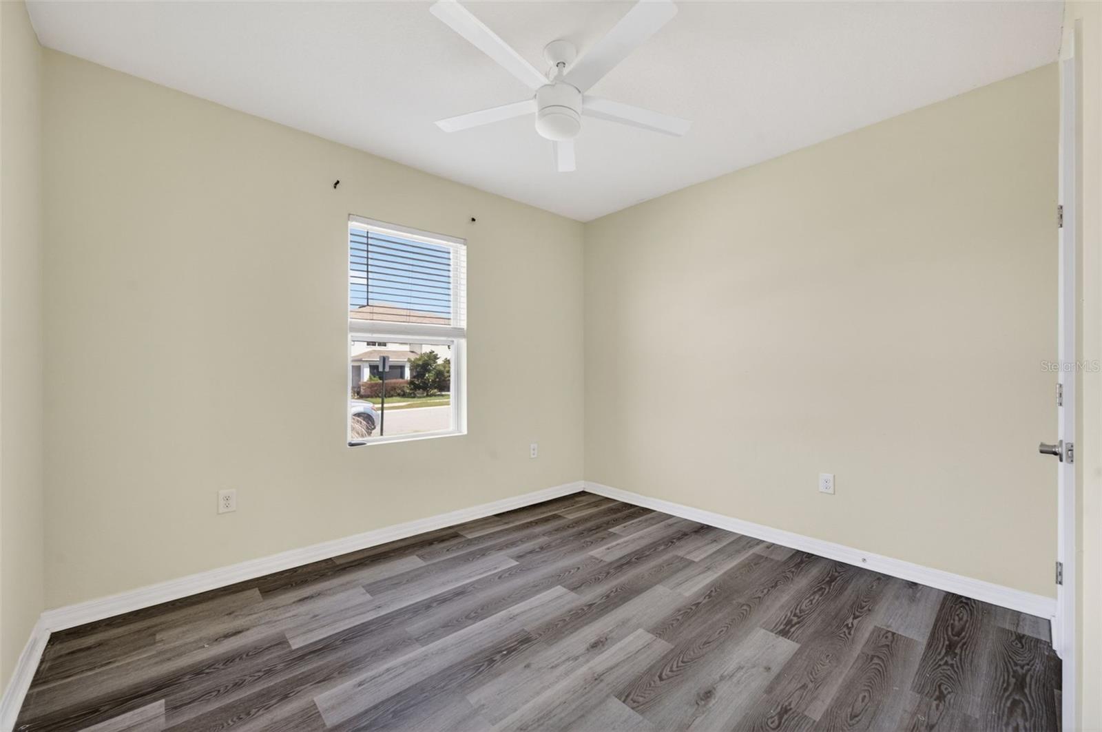 265 Meadowbrook Blvd Property Photo 22