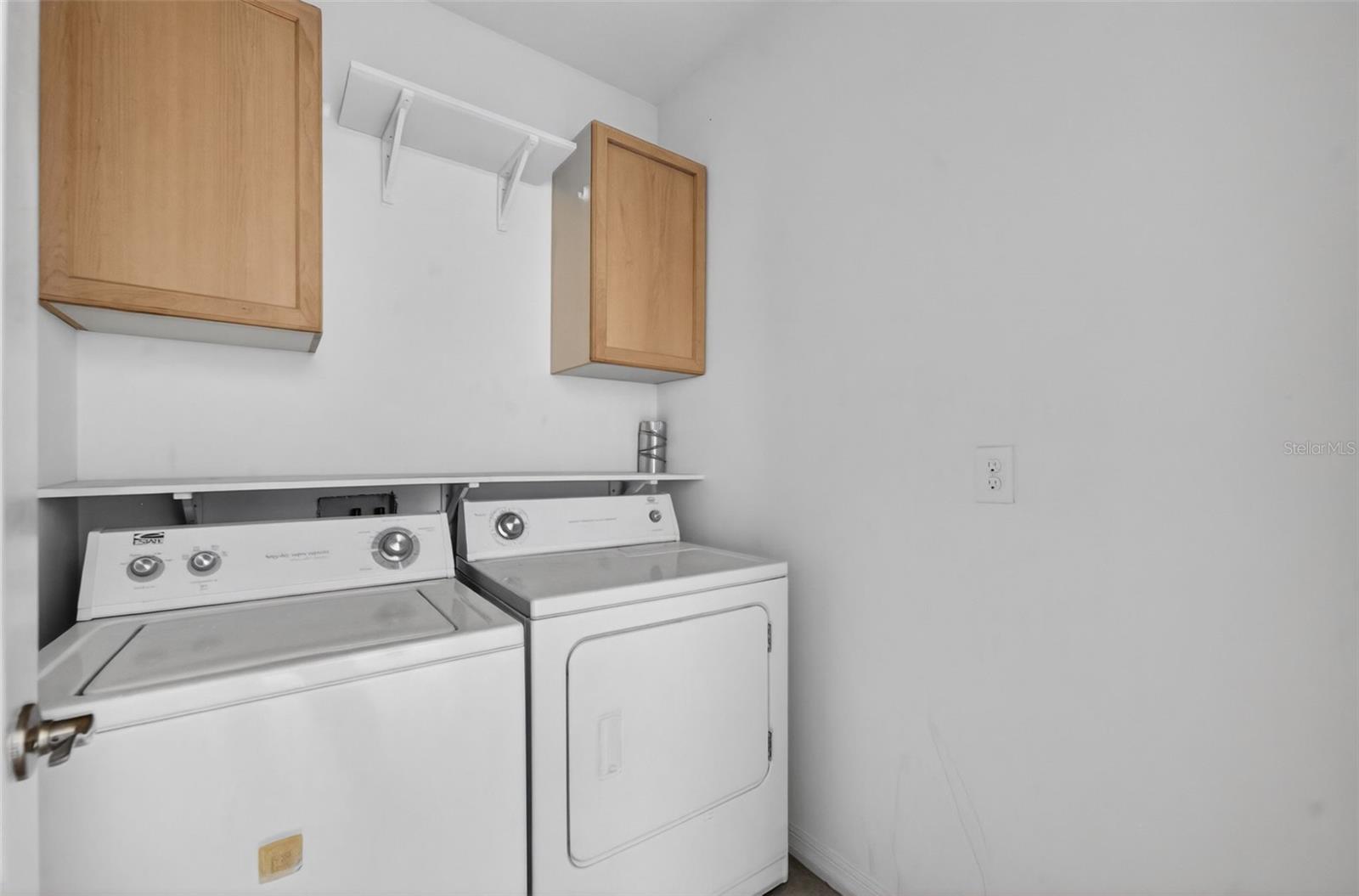 265 Meadowbrook Blvd Property Photo 24