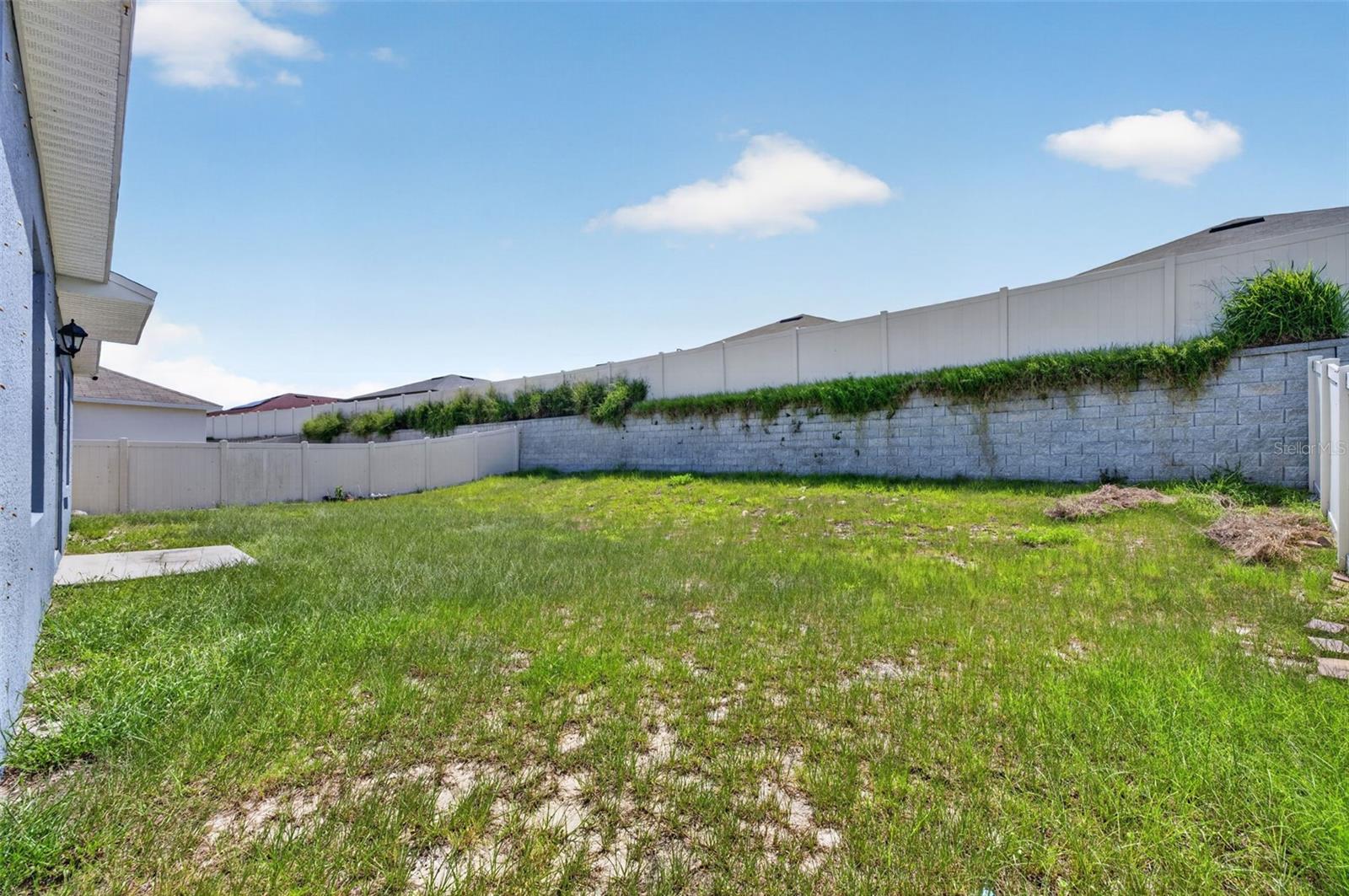 265 Meadowbrook Blvd Property Photo 25