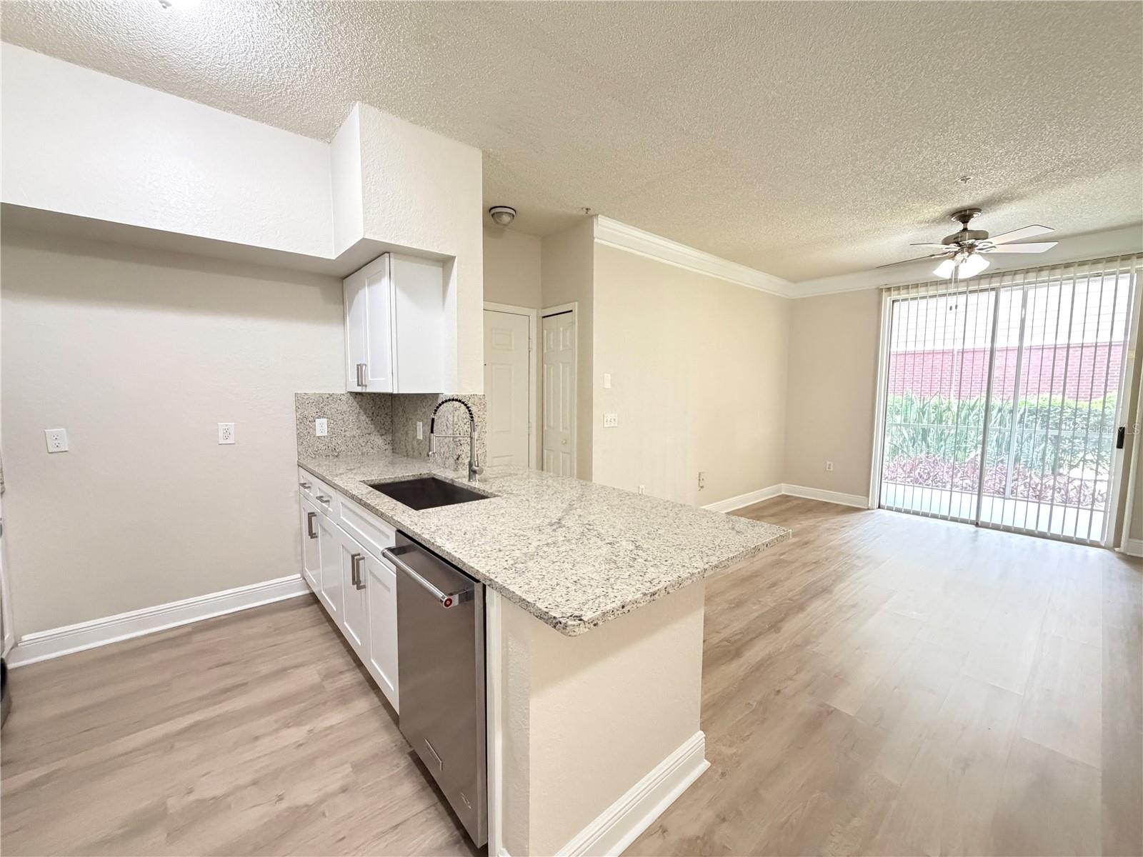 13015 Plantation Park Cir #10111 Property Photo 2