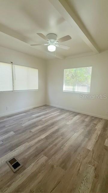 O6414048 Property Photo 11
