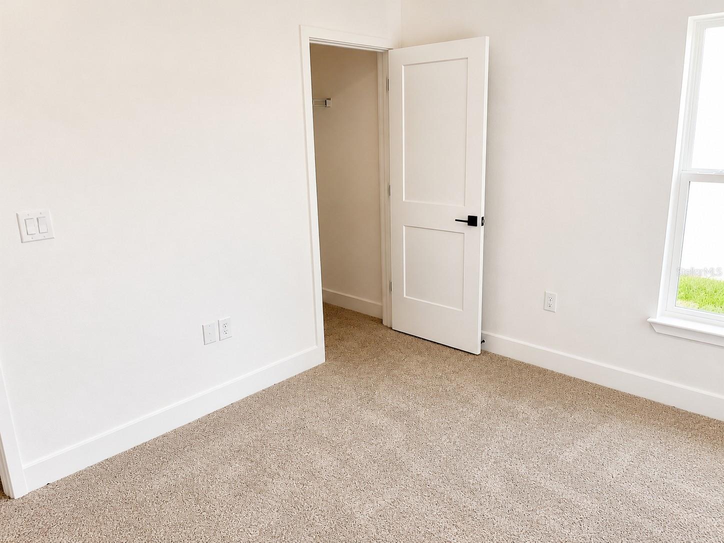 7569 Bent Tree Loop Property Photo 6