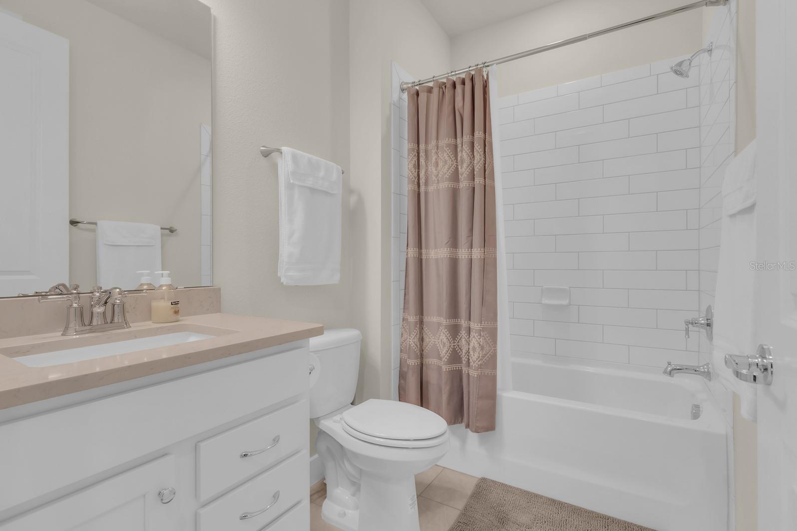 13031 Skyway Ln Property Photo 5