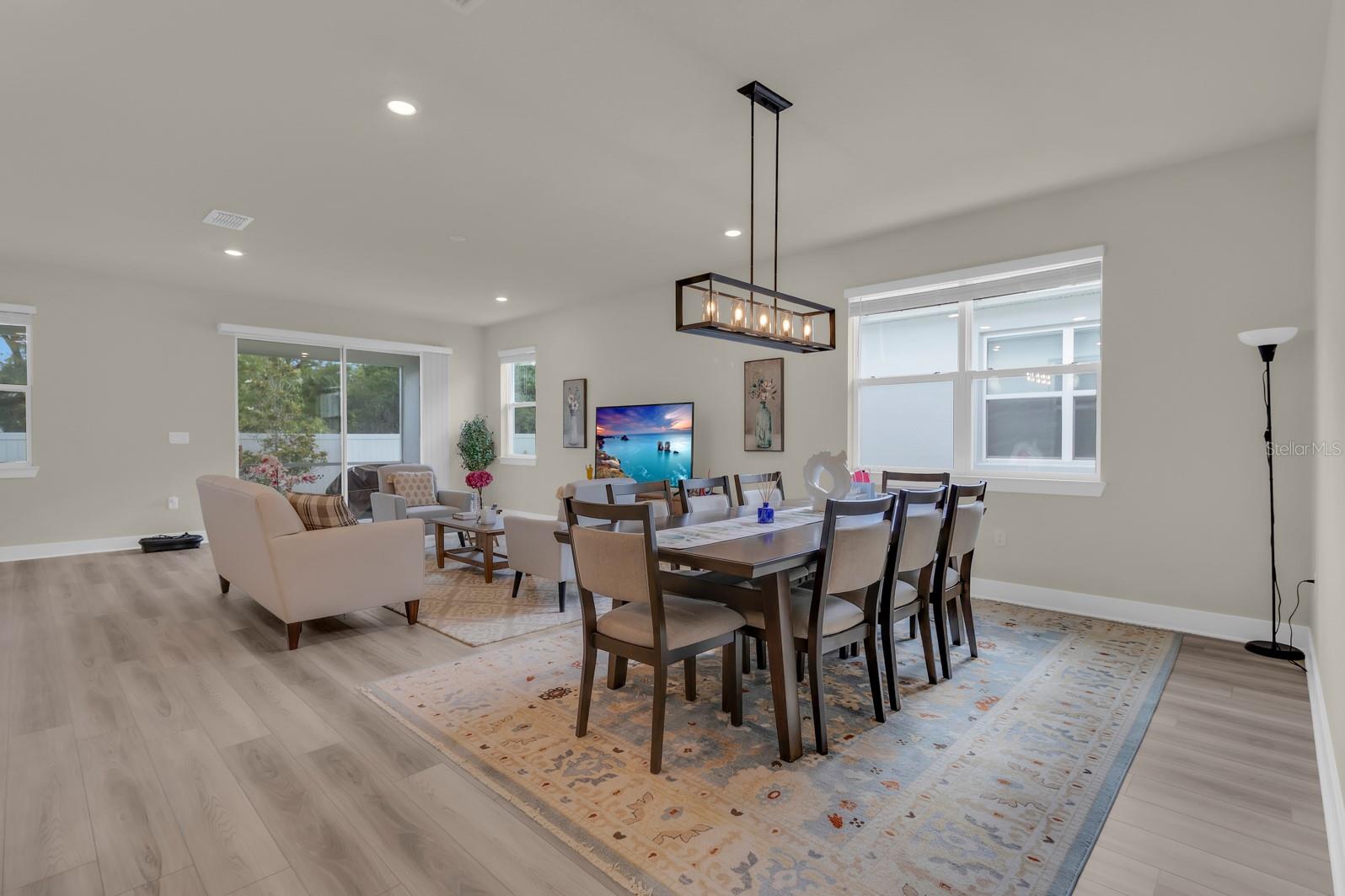 13031 Skyway Ln Property Photo 14