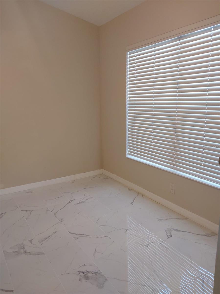 1102 Ne 21st Ter Property Photo 10