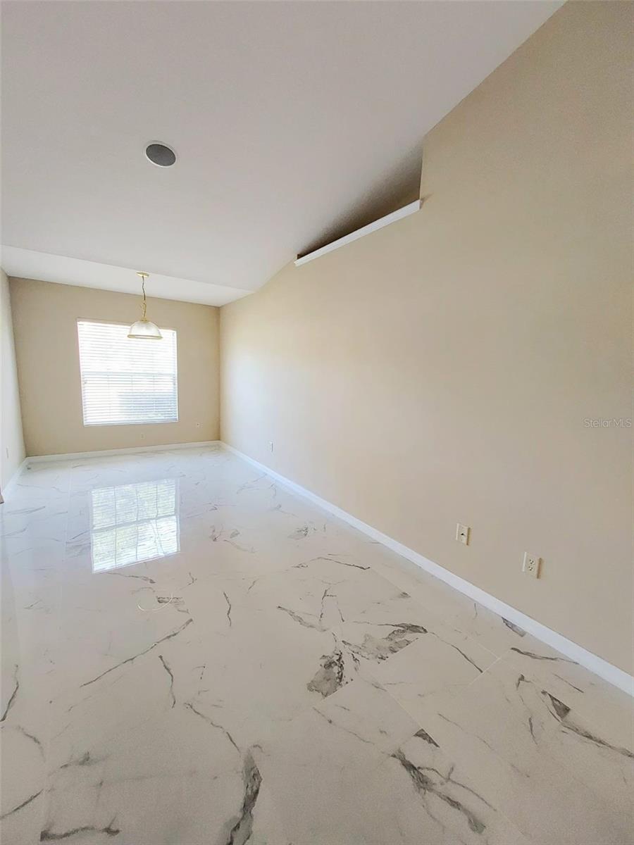 1102 Ne 21st Ter Property Photo 24