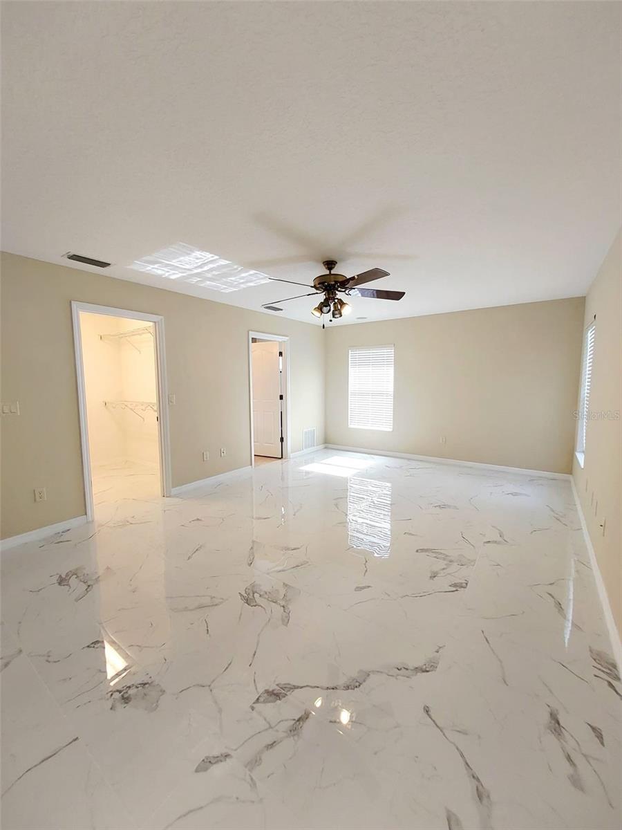 1102 Ne 21st Ter Property Photo 27