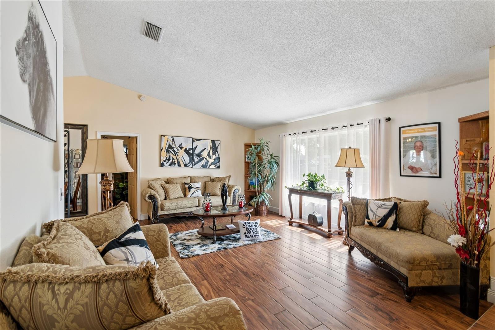 1426 Jubal Dr Property Photo 8
