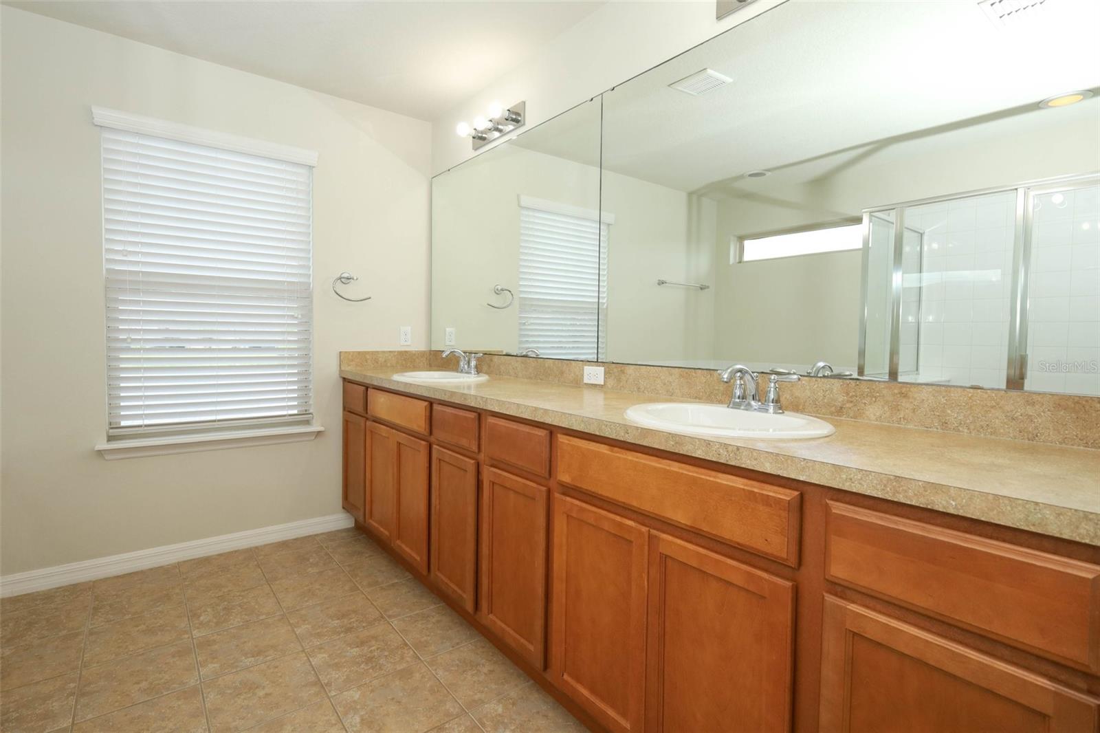 2610 Mead Ave Property Photo 26