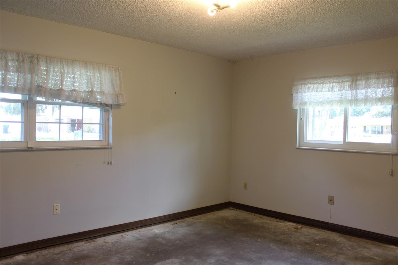 2324 Haley Ct Property Photo 16