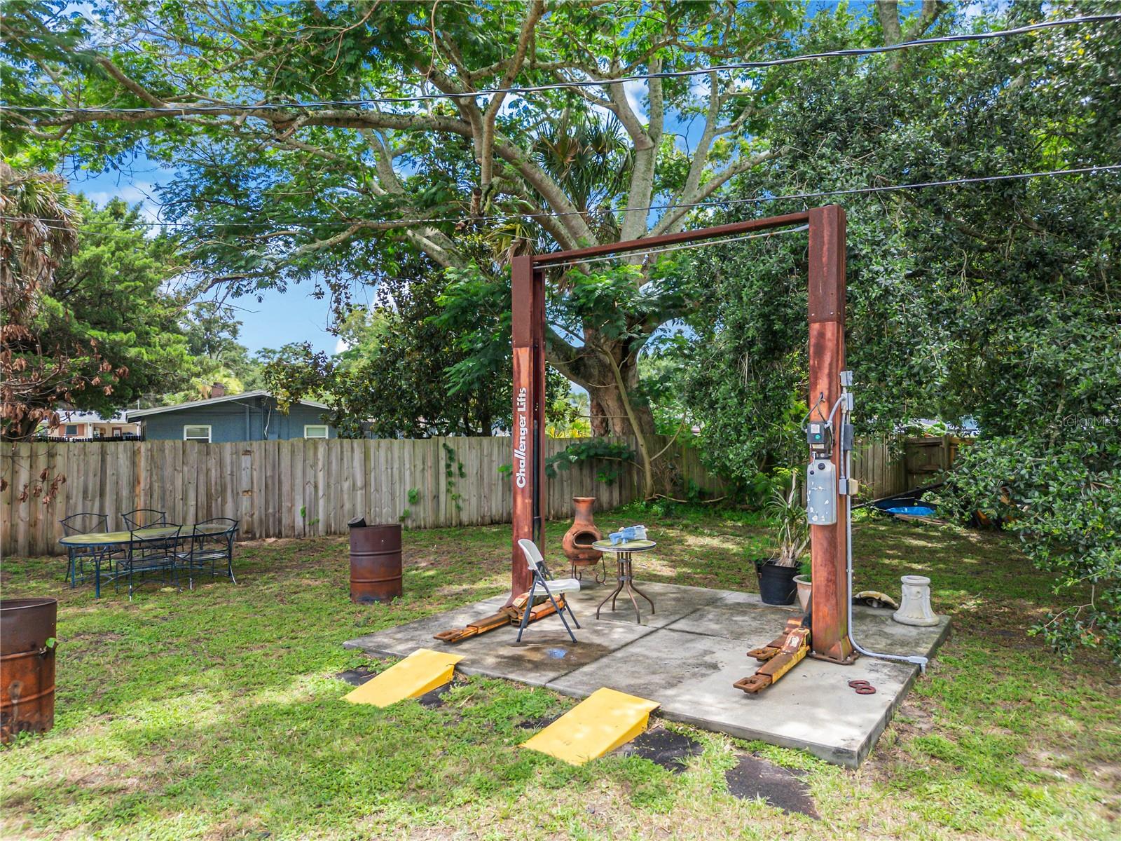 3402 Needles Dr Property Photo 31