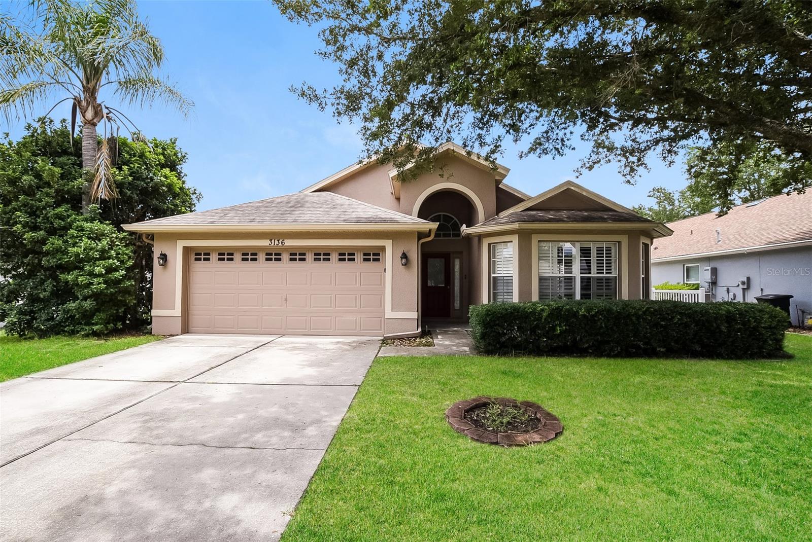 3136 LINDERA DR