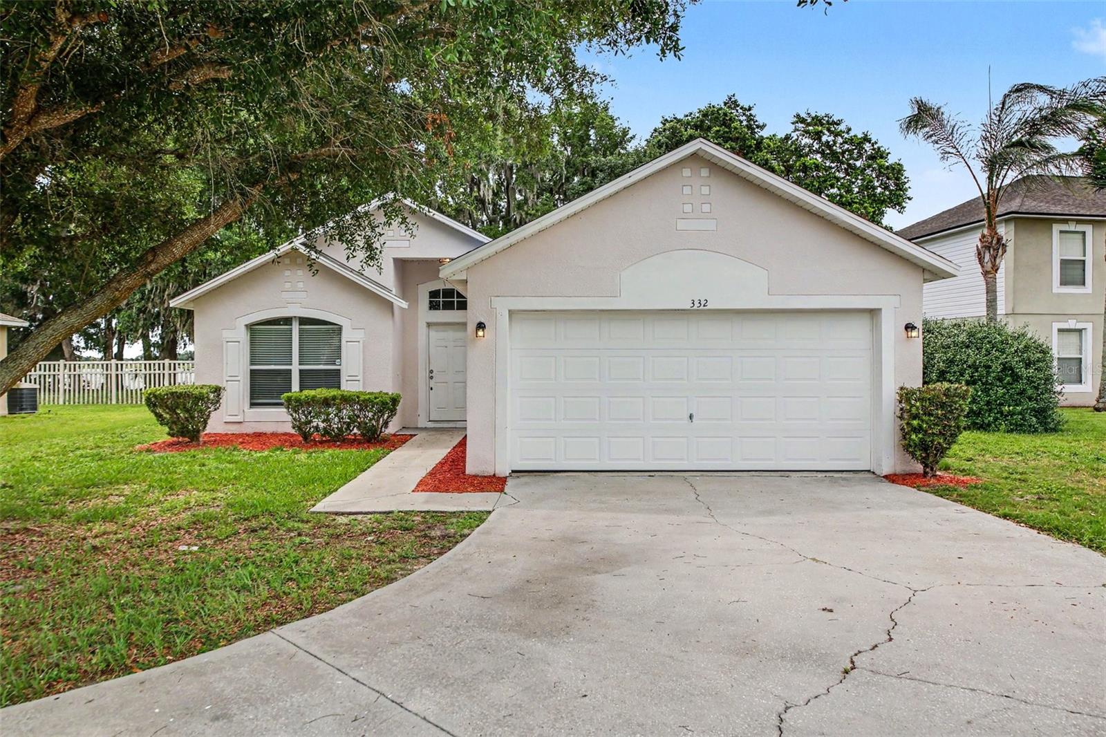 332 MCKAY BLVD