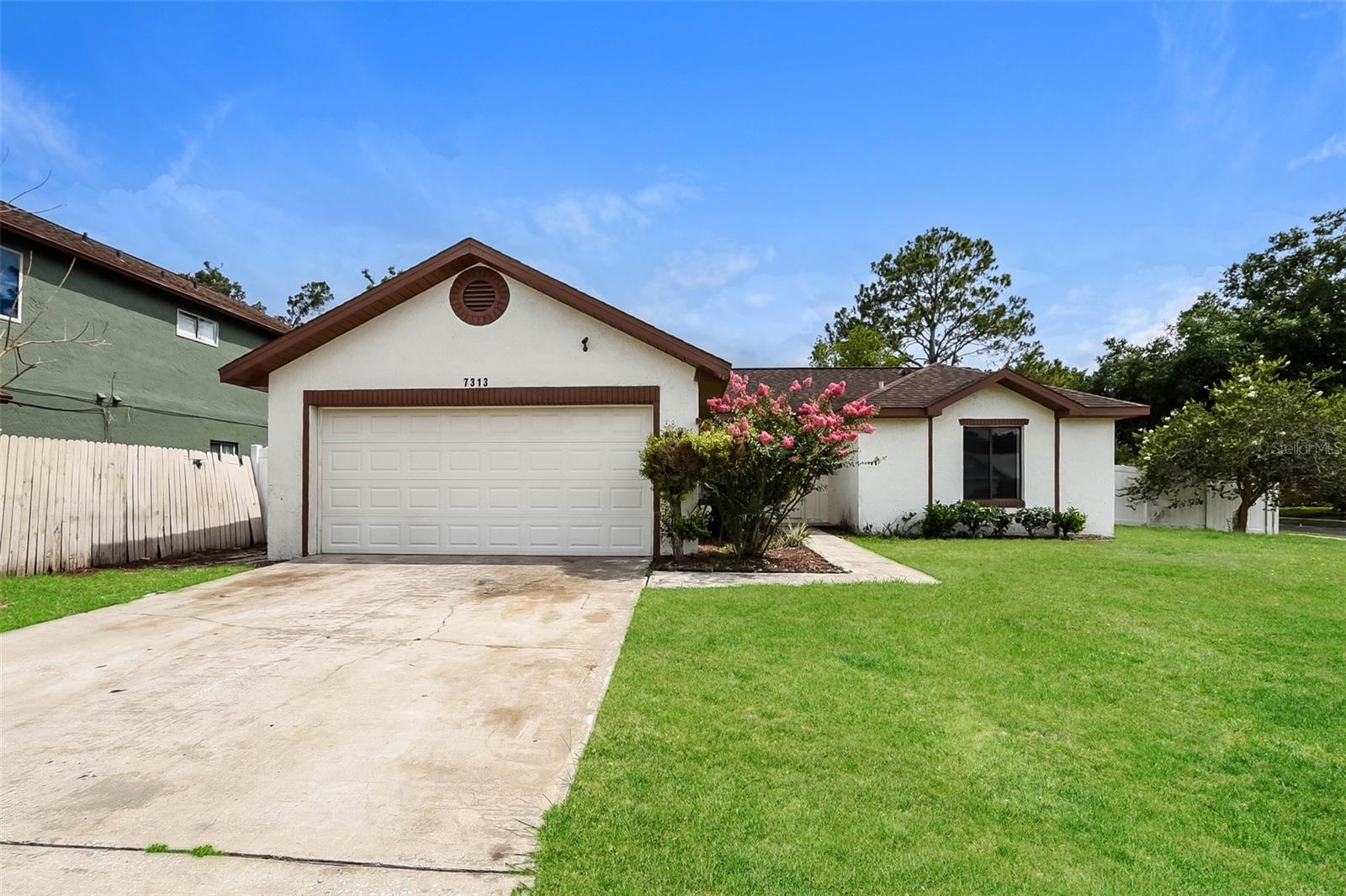 7313 Radiant Cir Property Photo 2
