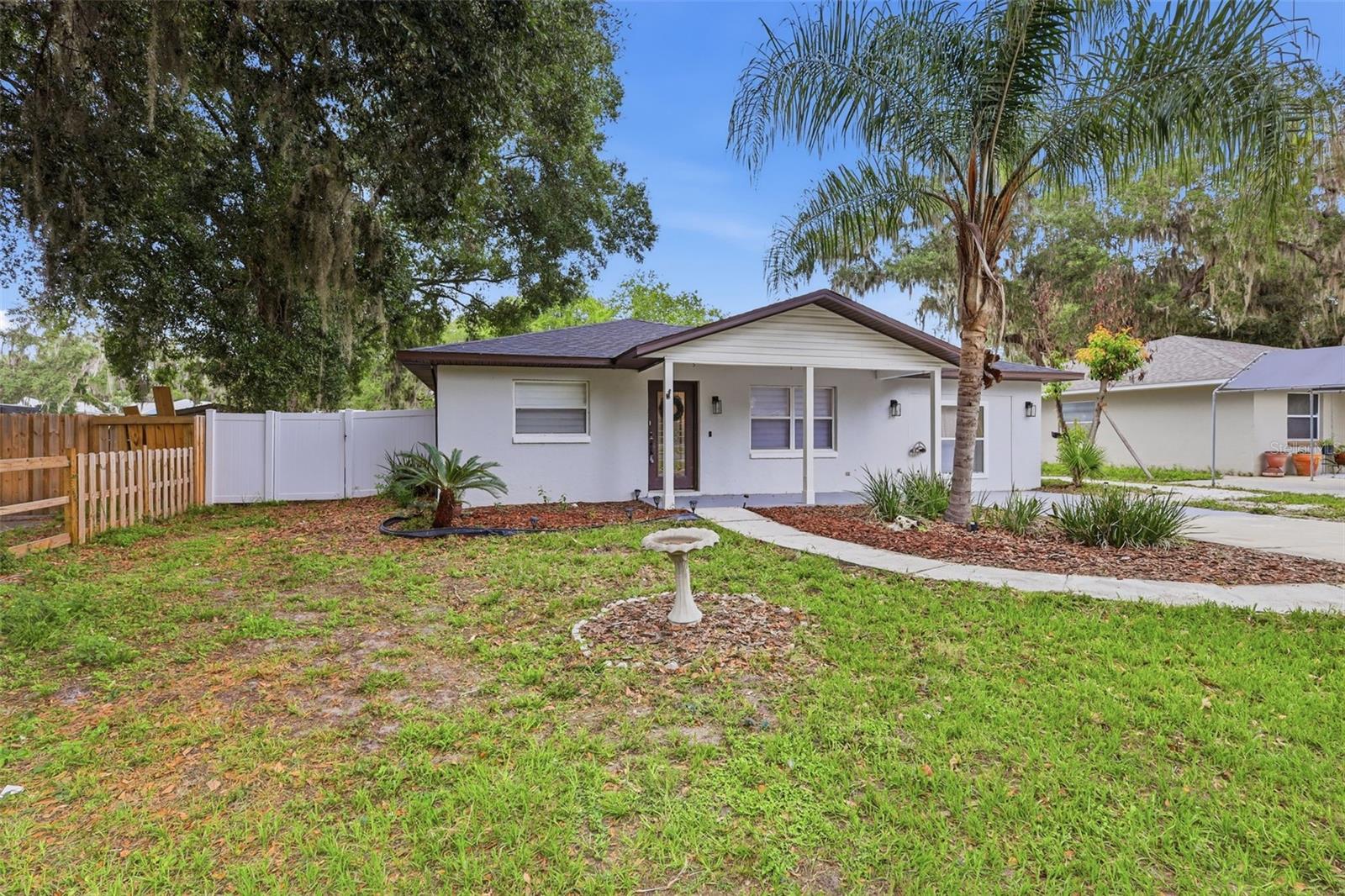 2602 Westside Dr Property Photo 4