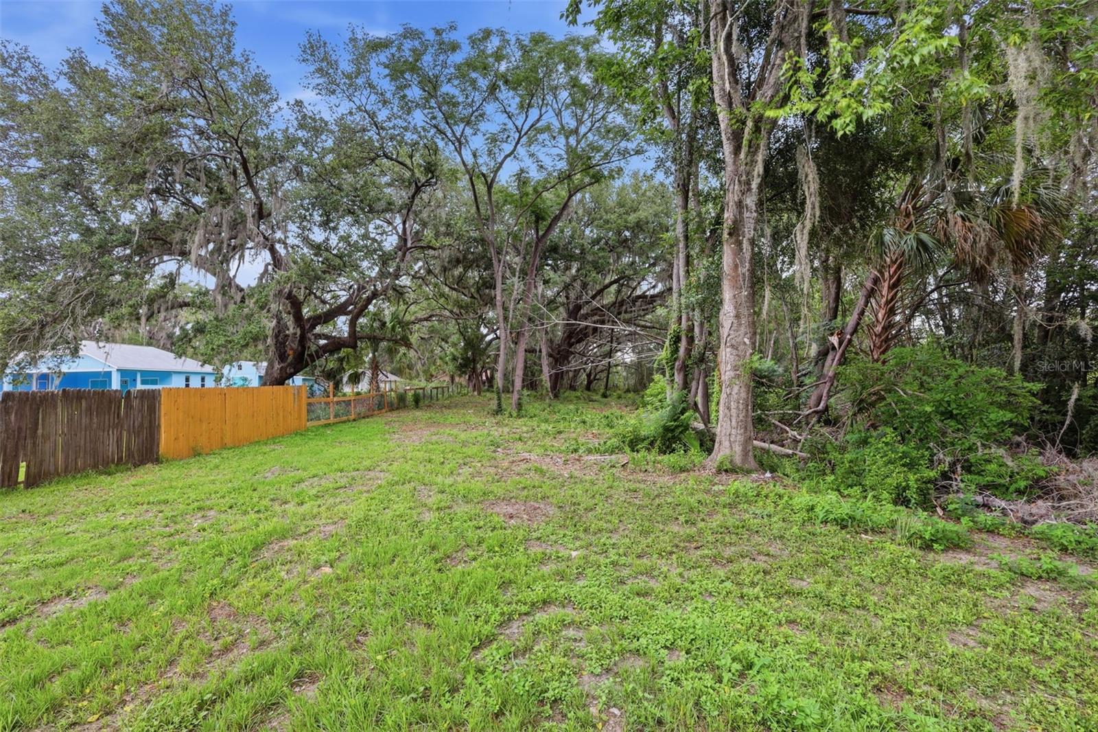2602 Westside Dr Property Photo 5