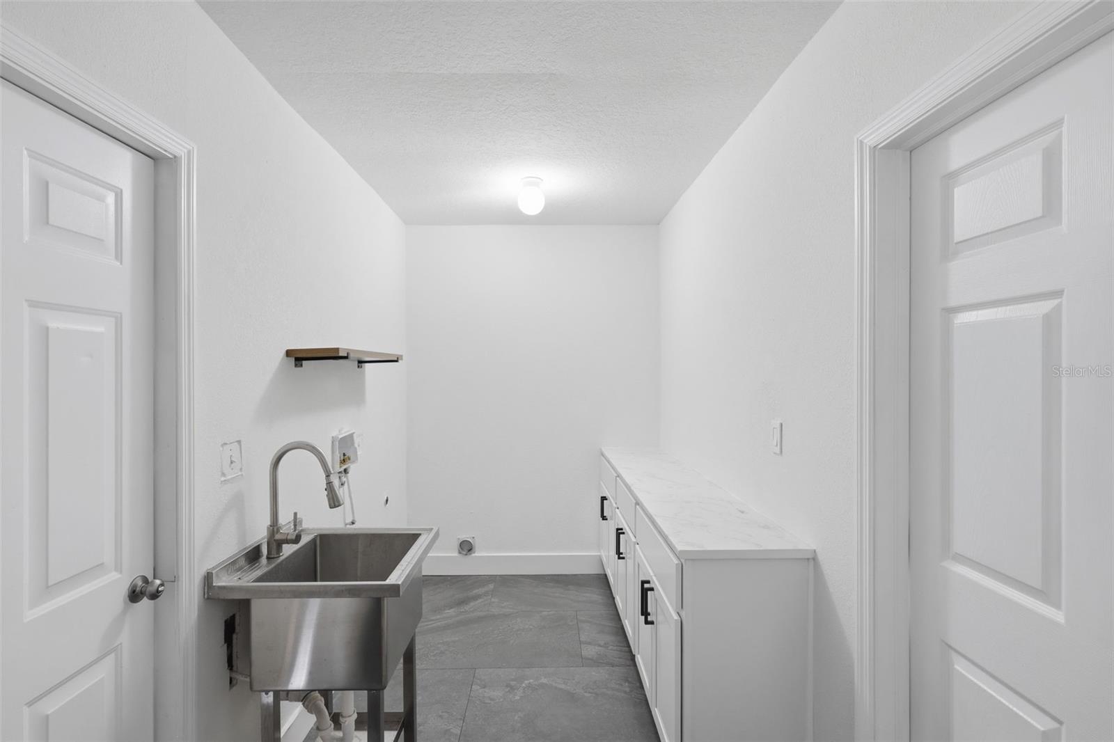 2602 Westside Dr Property Photo 33