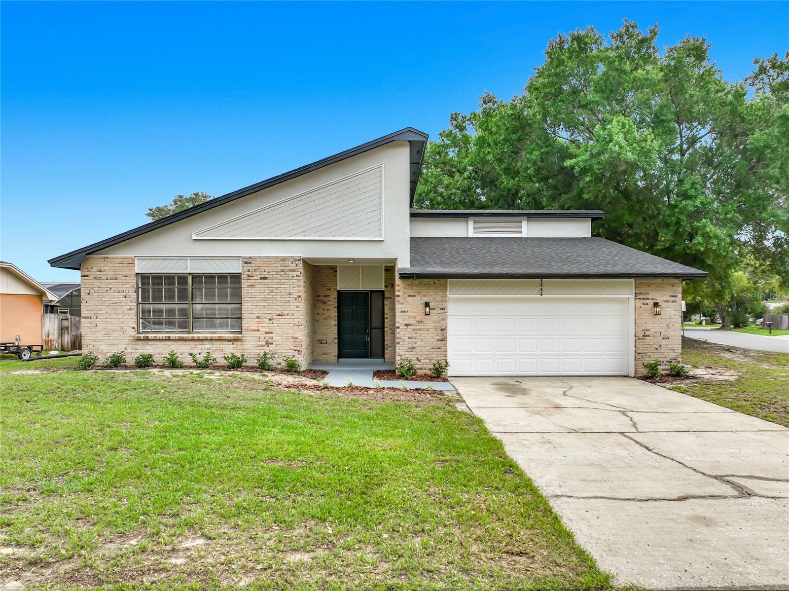 8646 Park Highland Dr Property Photo 1