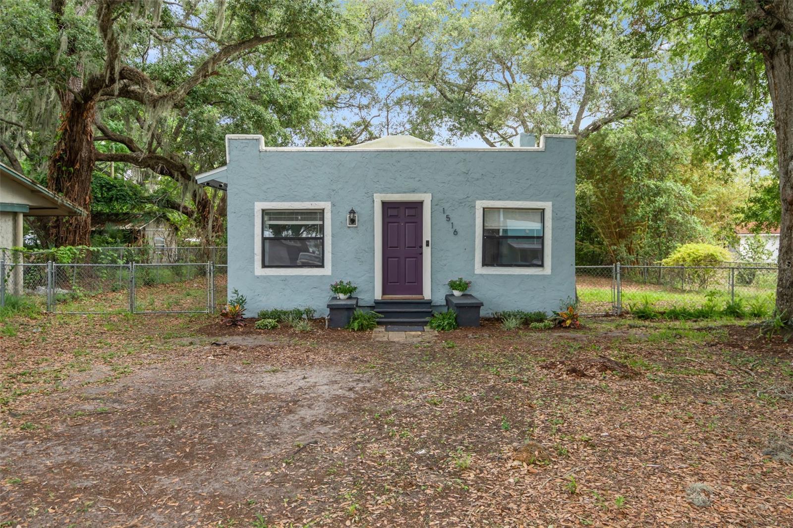 1516 E Elm Rd Property Photo 2