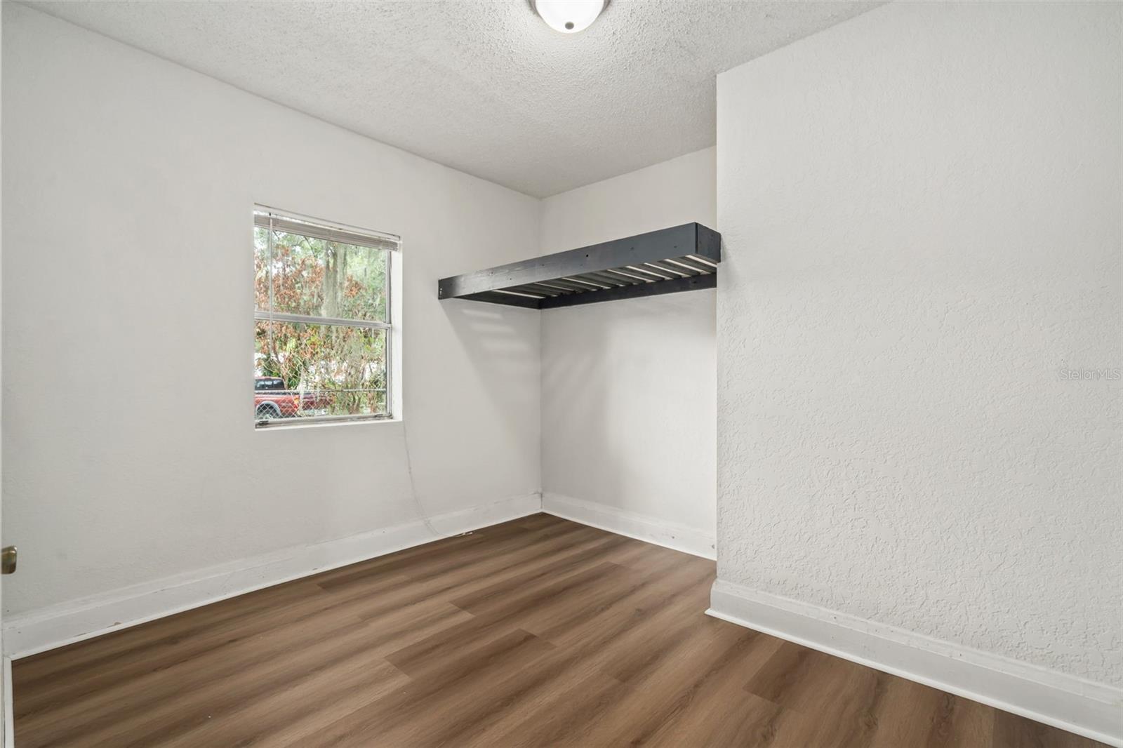 1516 E Elm Rd Property Photo 13