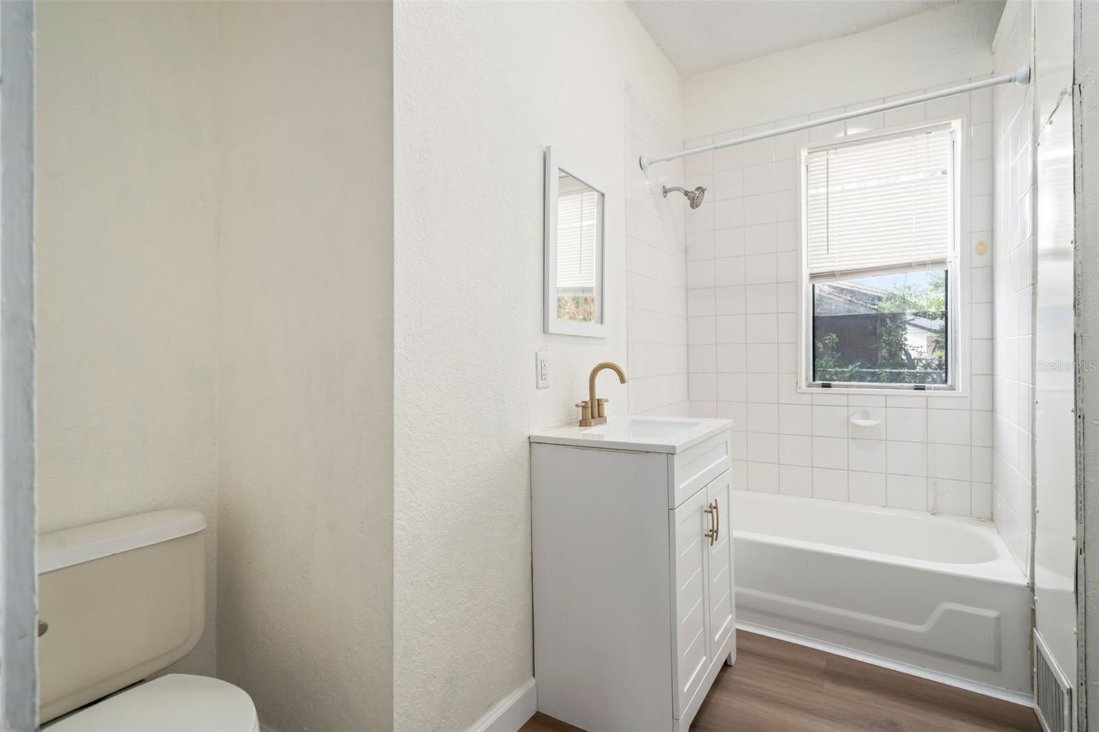 1516 E Elm Rd Property Photo 17