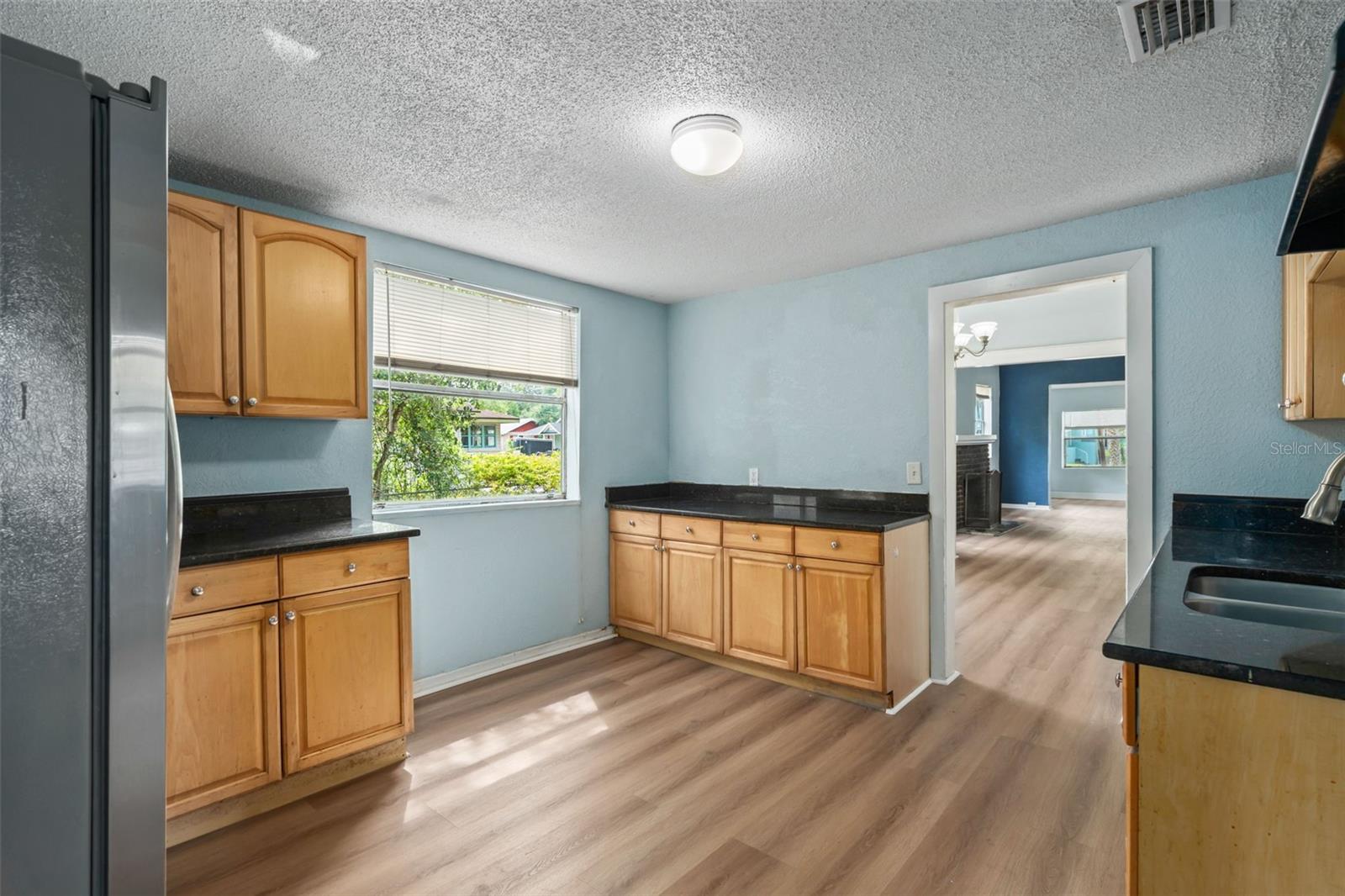 1516 E Elm Rd Property Photo 18