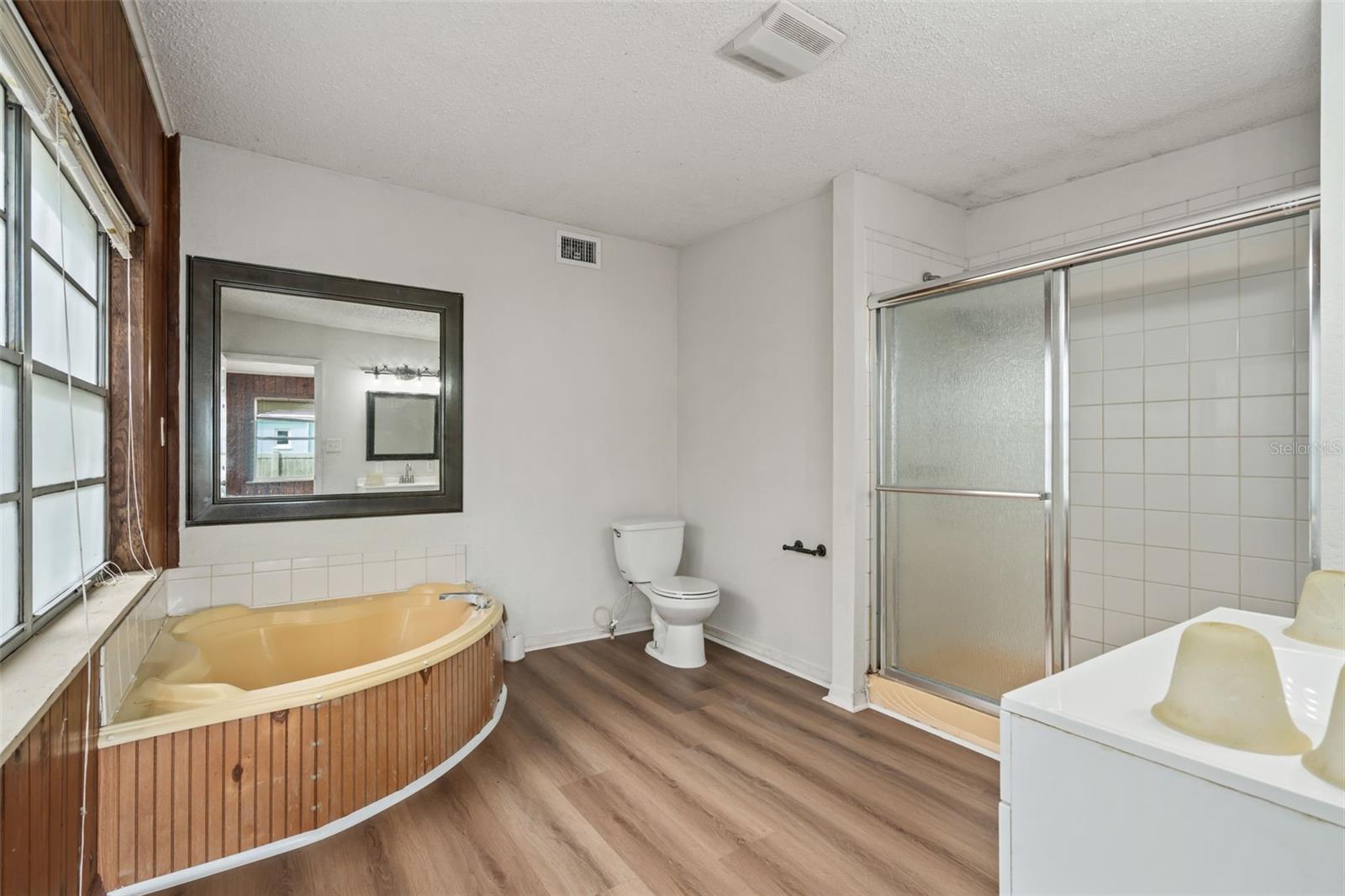 1516 E Elm Rd Property Photo 28