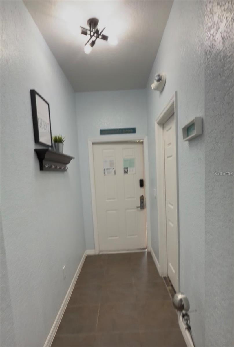 1337 Calabria Ave Property Photo 4