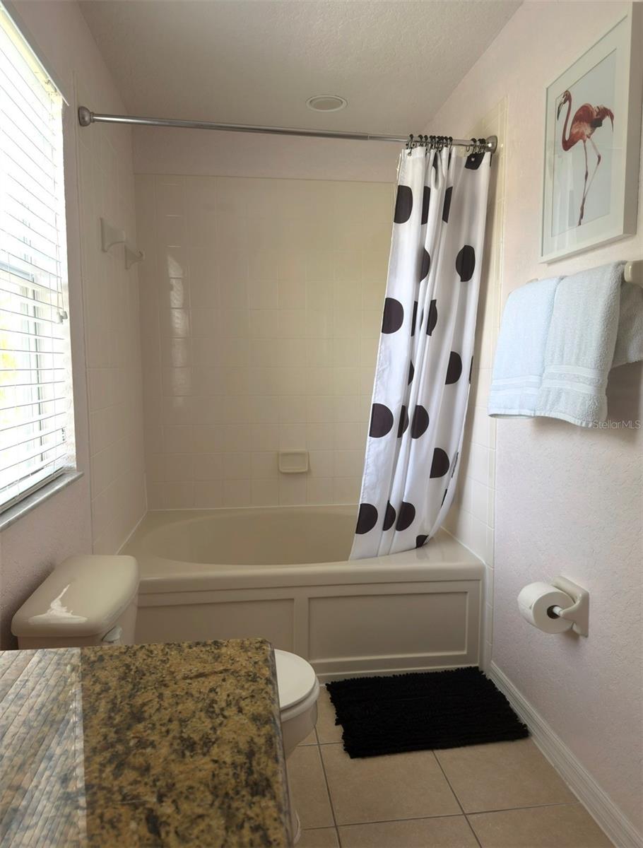 1337 Calabria Ave Property Photo 43