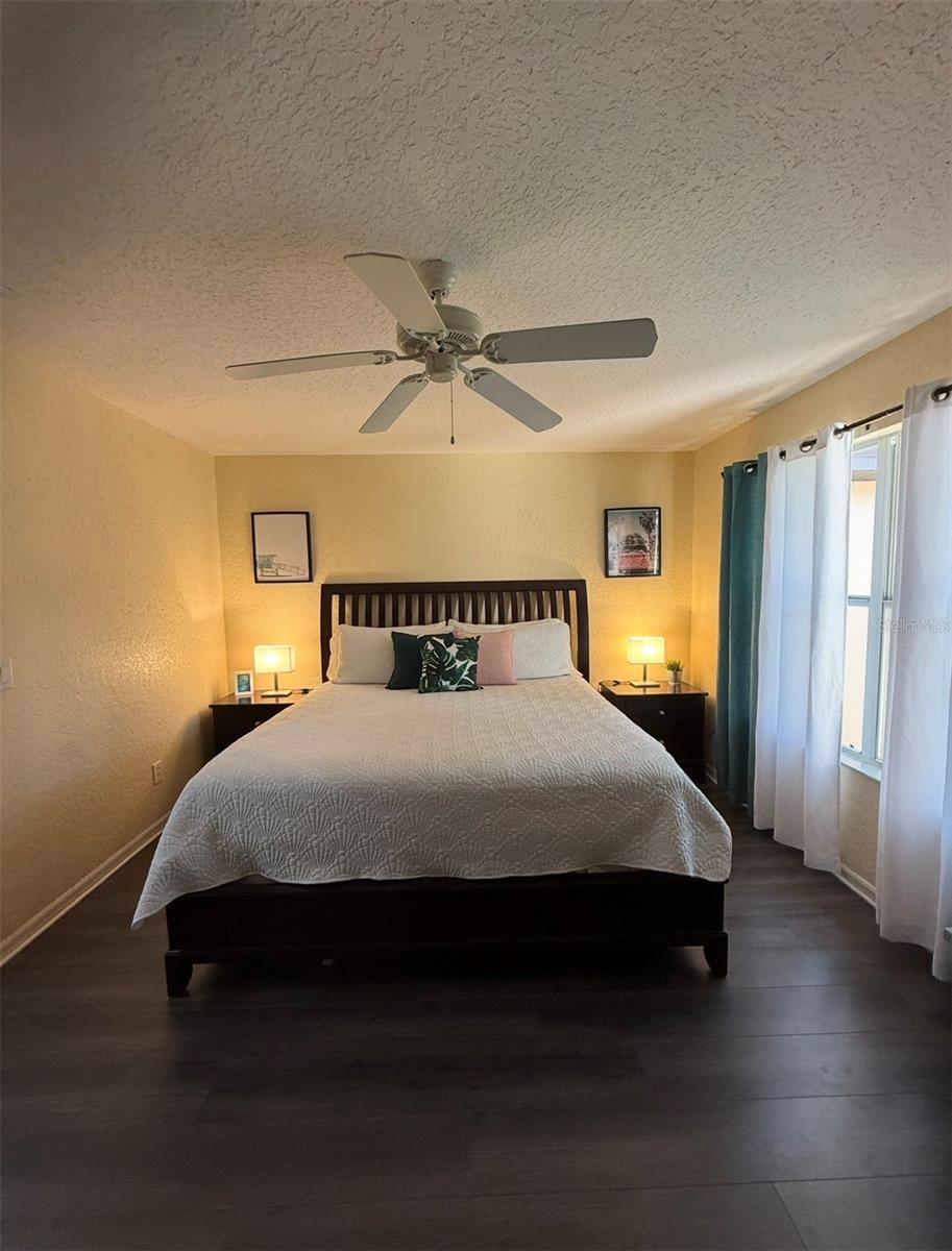 1337 Calabria Ave Property Photo 49