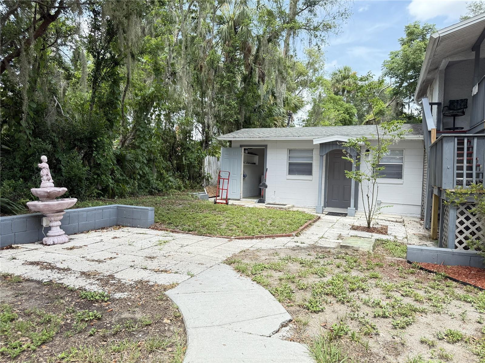 123 S Arlington Ave #c Property Photo 2