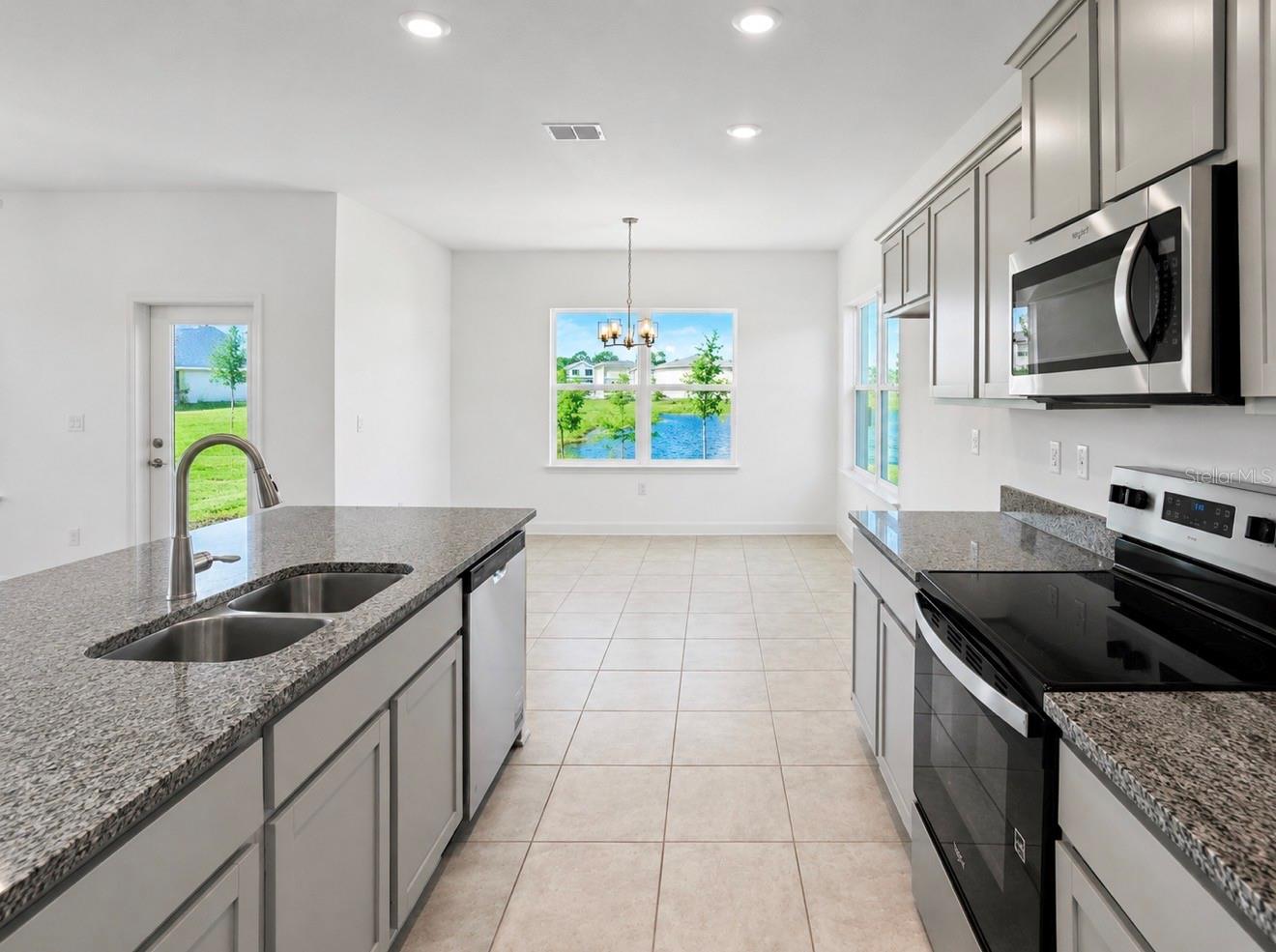 7575 Bent Tree Loop Property Photo 6