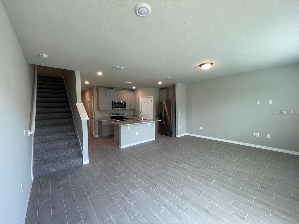 513 Legacy Loop Property Photo 8