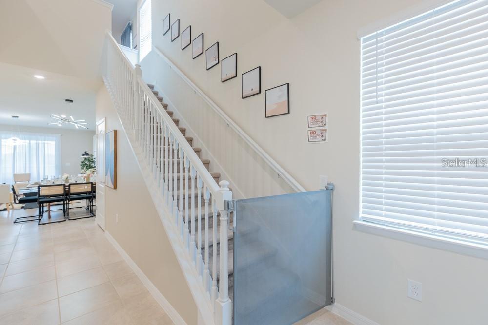 7215 Oakmoss Loop Property Photo 4