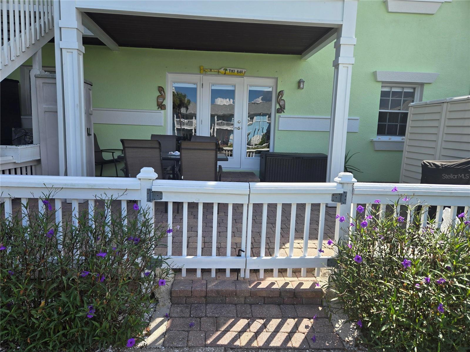 5231 Beach Dr Se #a Property Photo 1