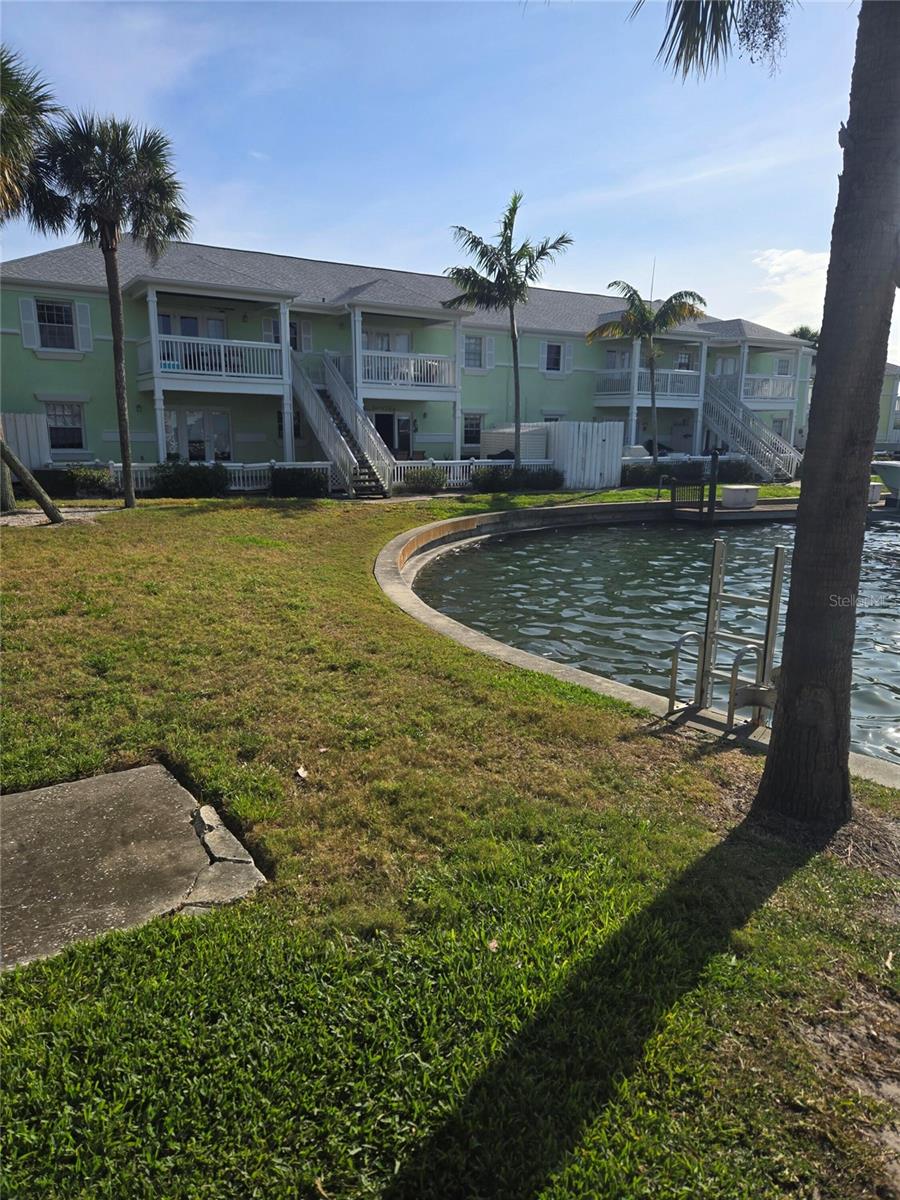 5231 Beach Dr Se #a Property Photo 2