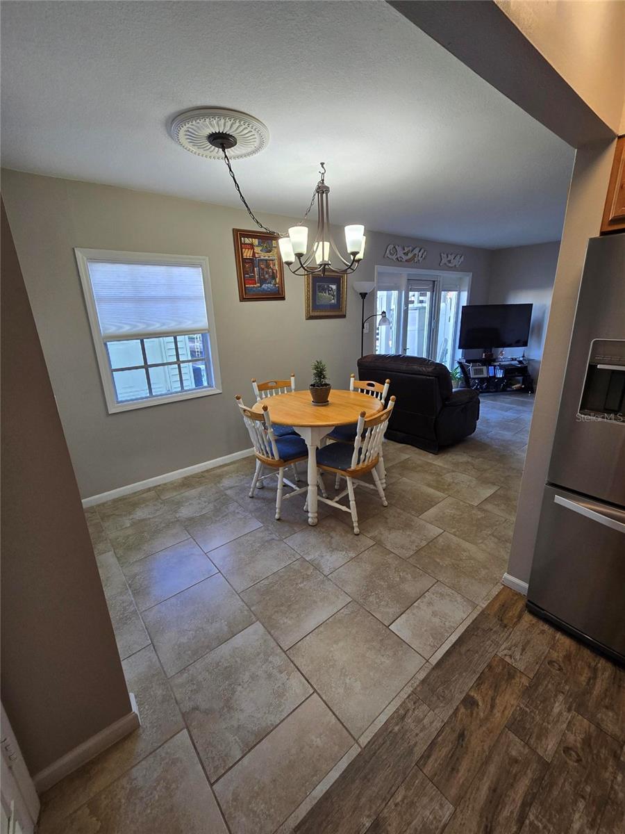5231 Beach Dr Se #a Property Photo 7