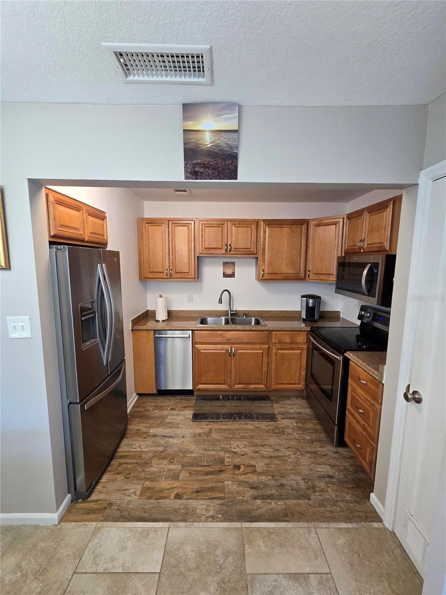 5231 Beach Dr Se #a Property Photo 9