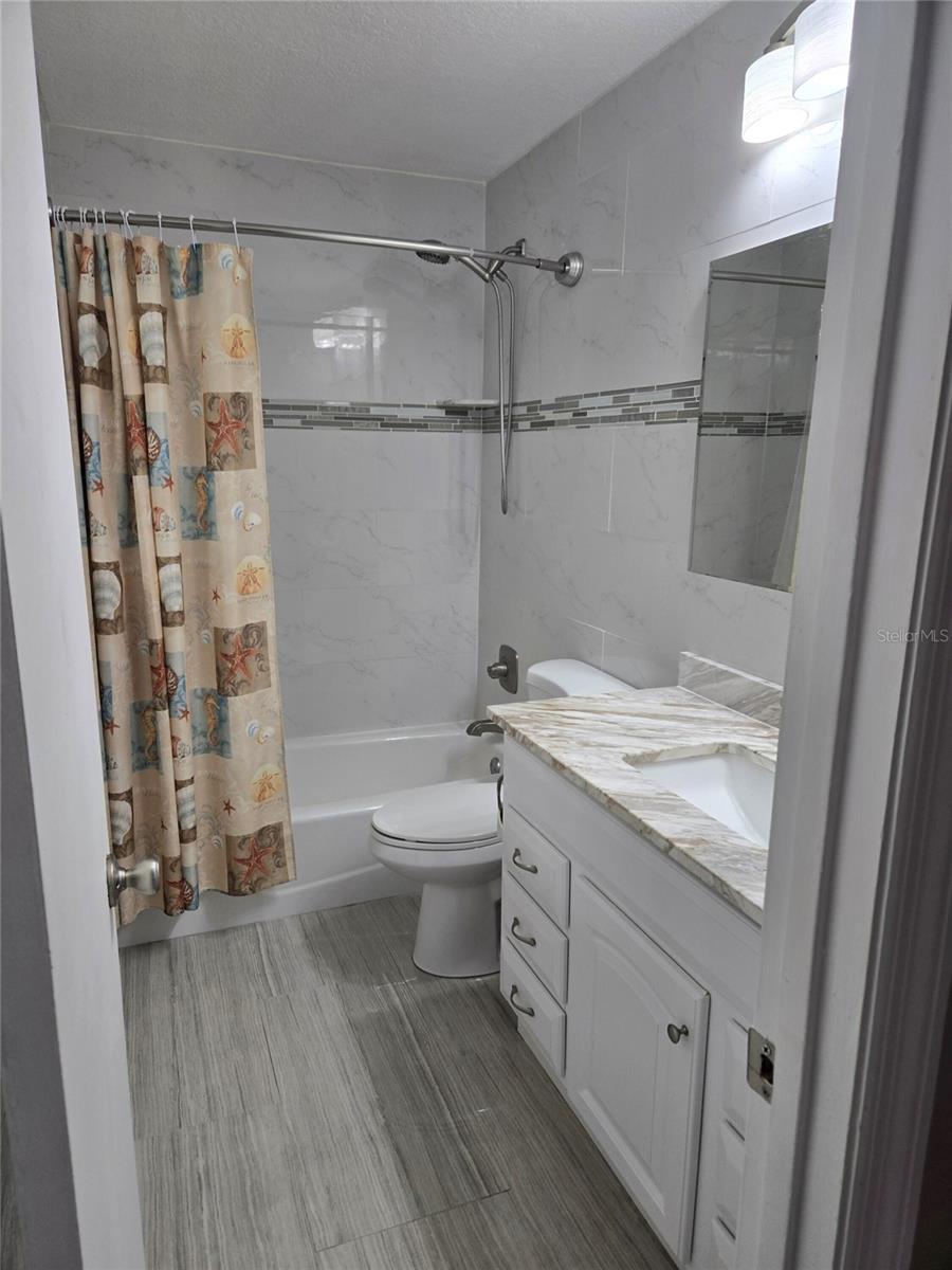 5231 Beach Dr Se #a Property Photo 12