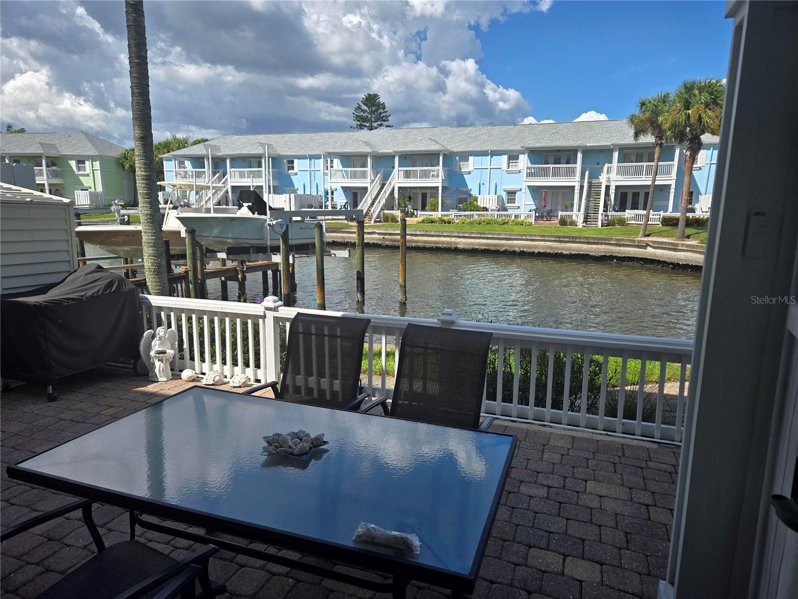 5231 Beach Dr Se #a Property Photo 20