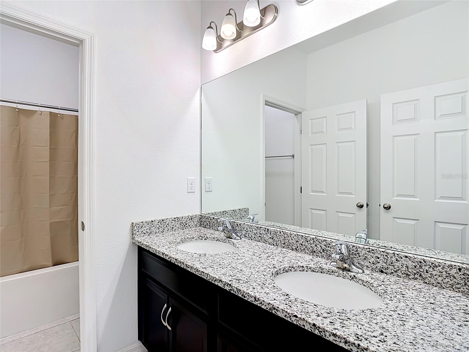 1414 Orlando Ct Property Photo 20