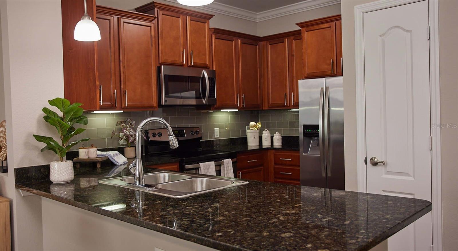 4 Maggie Ln #symphony Property Photo 12