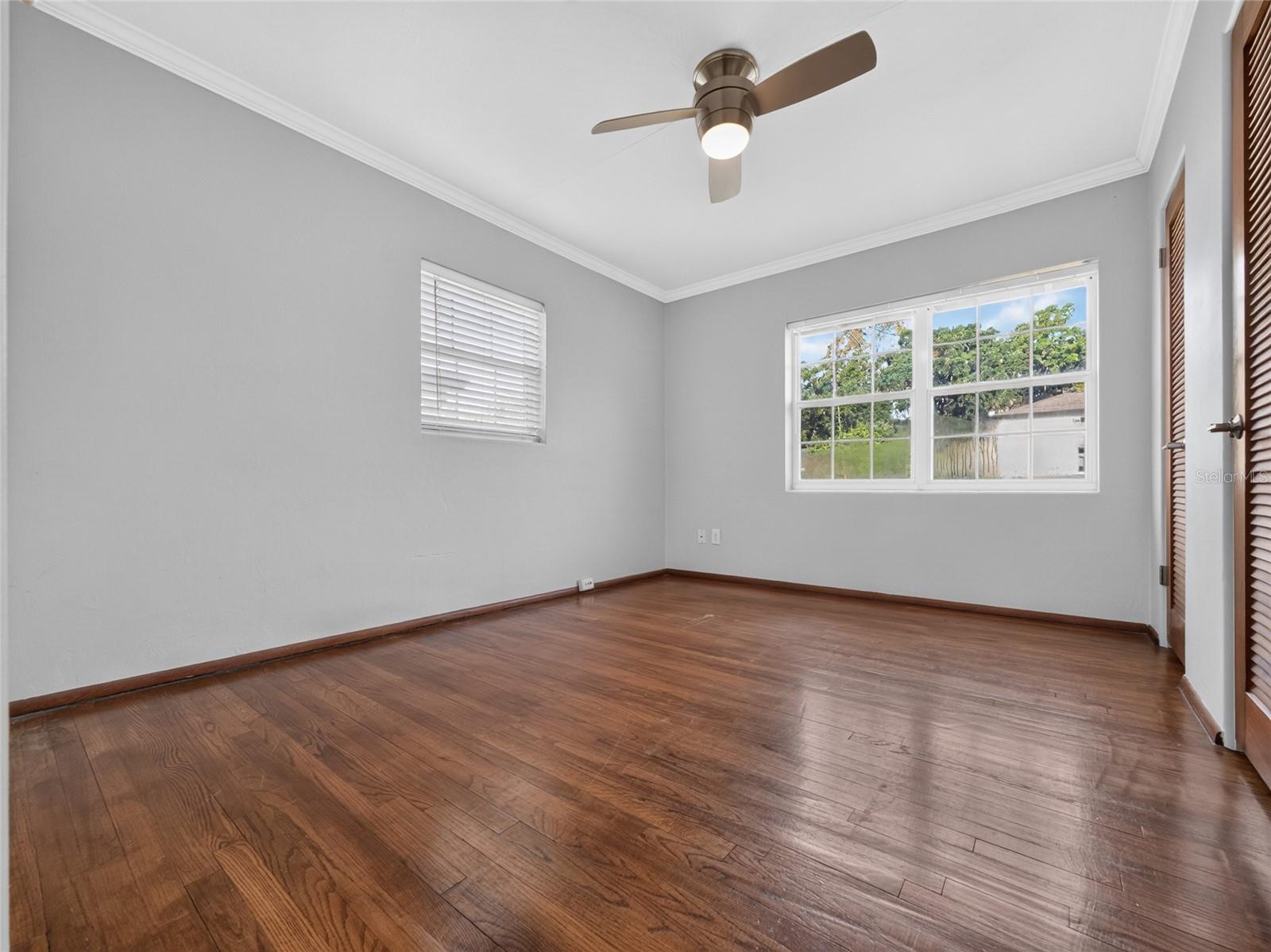 2121 Ivanhoe Rd Property Photo 17