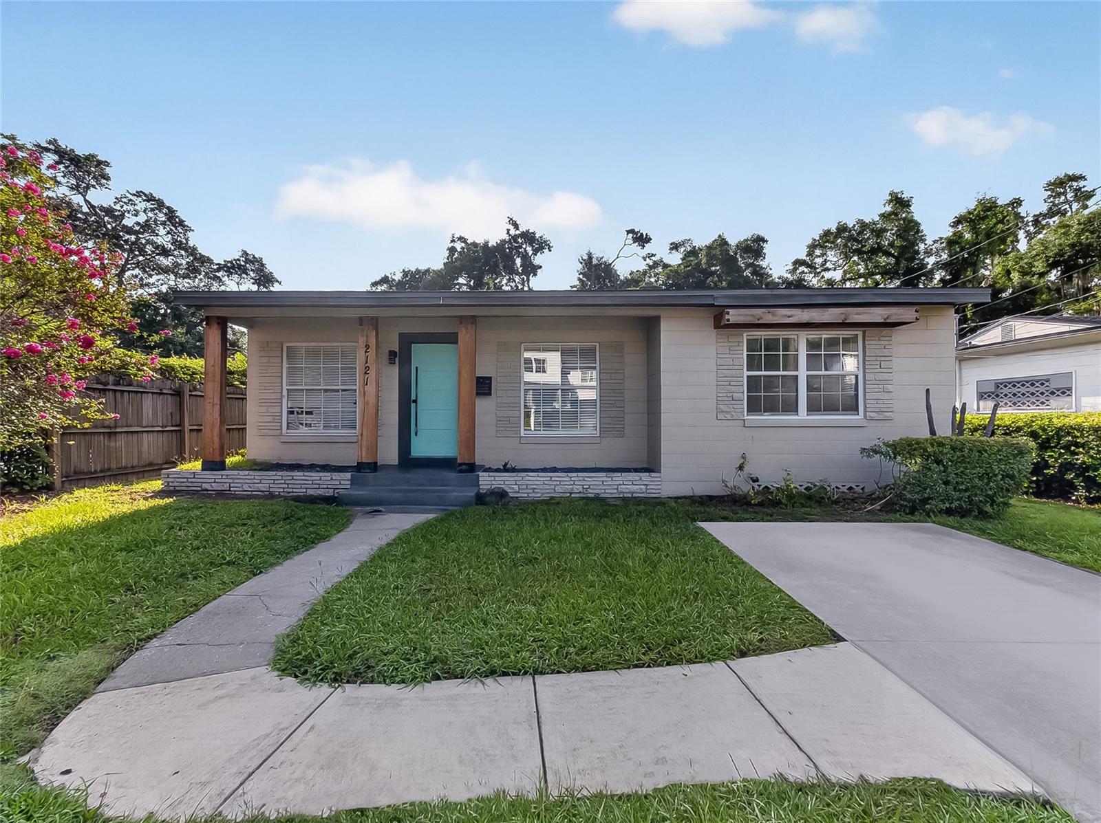 2121 Ivanhoe Rd Property Photo 30