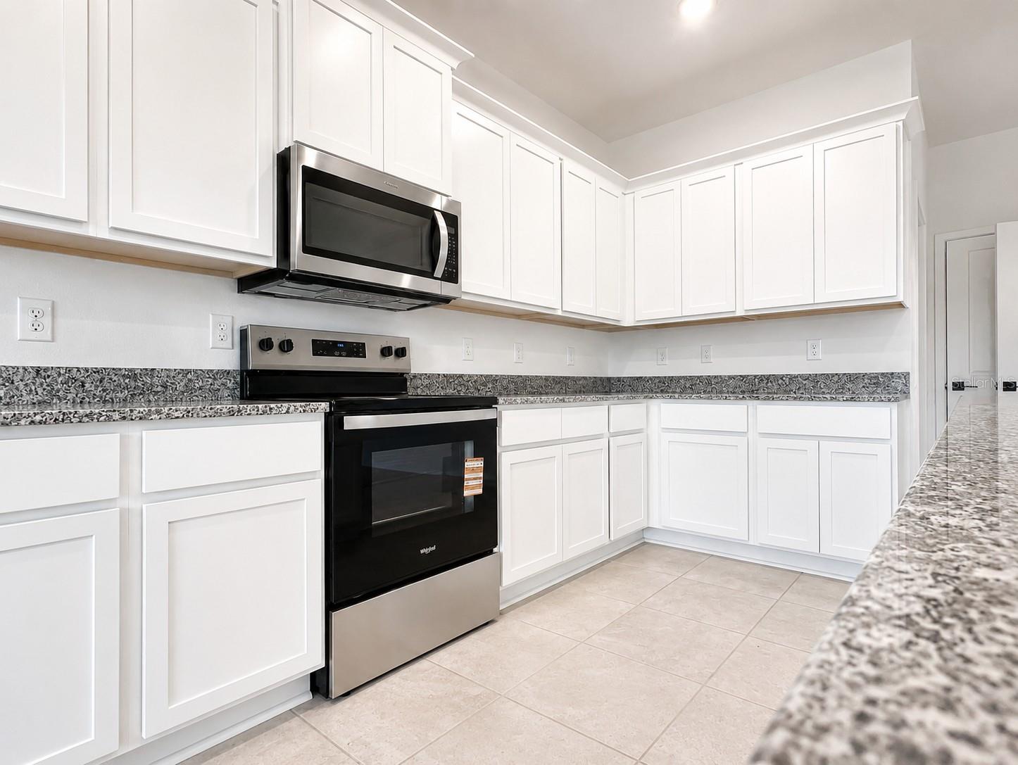 7587 Bent Tree Loop Property Photo 4