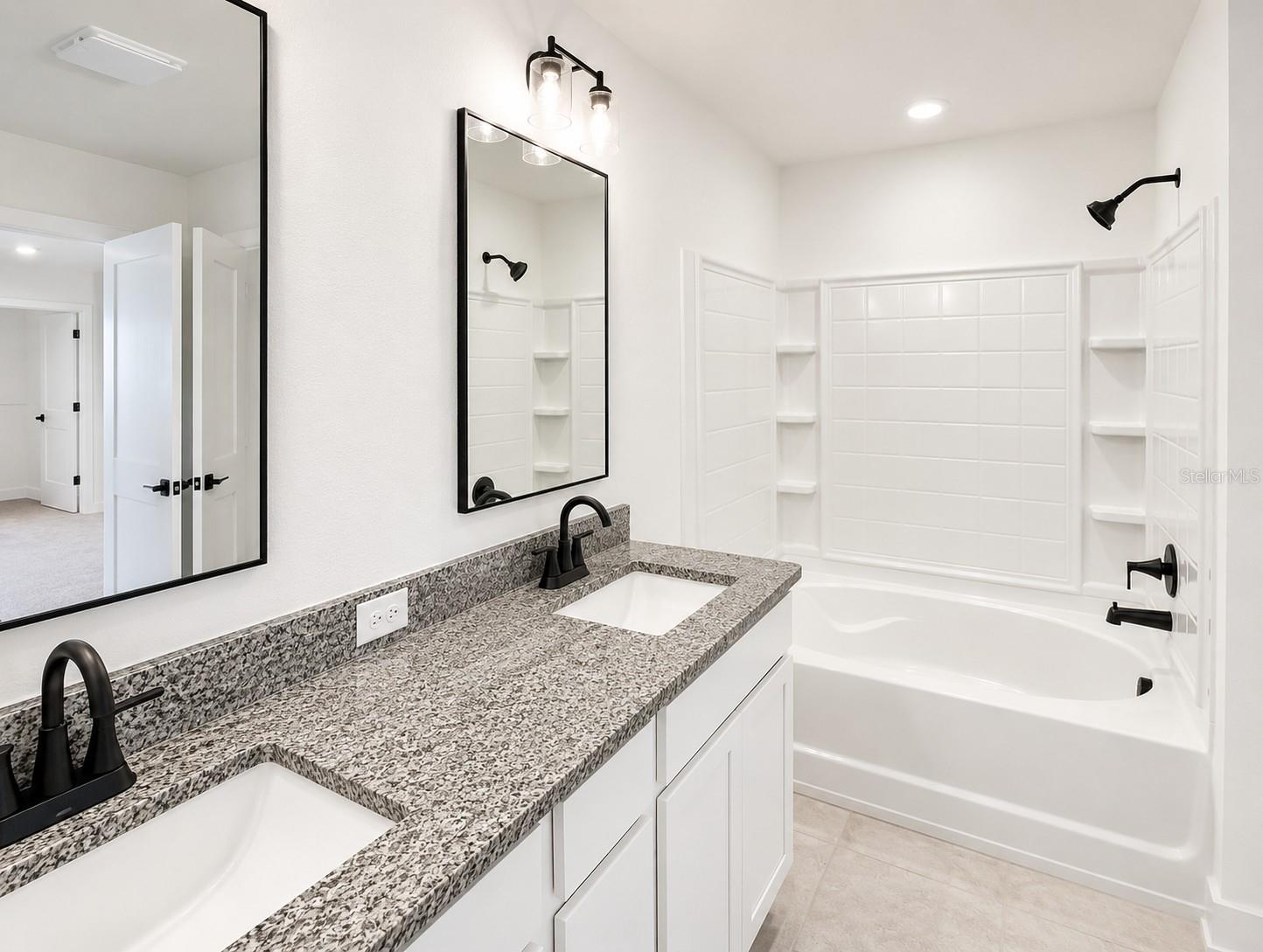 7587 Bent Tree Loop Property Photo 14